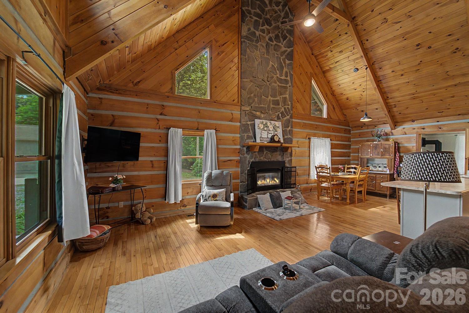 538 East Fork Road — Sylva