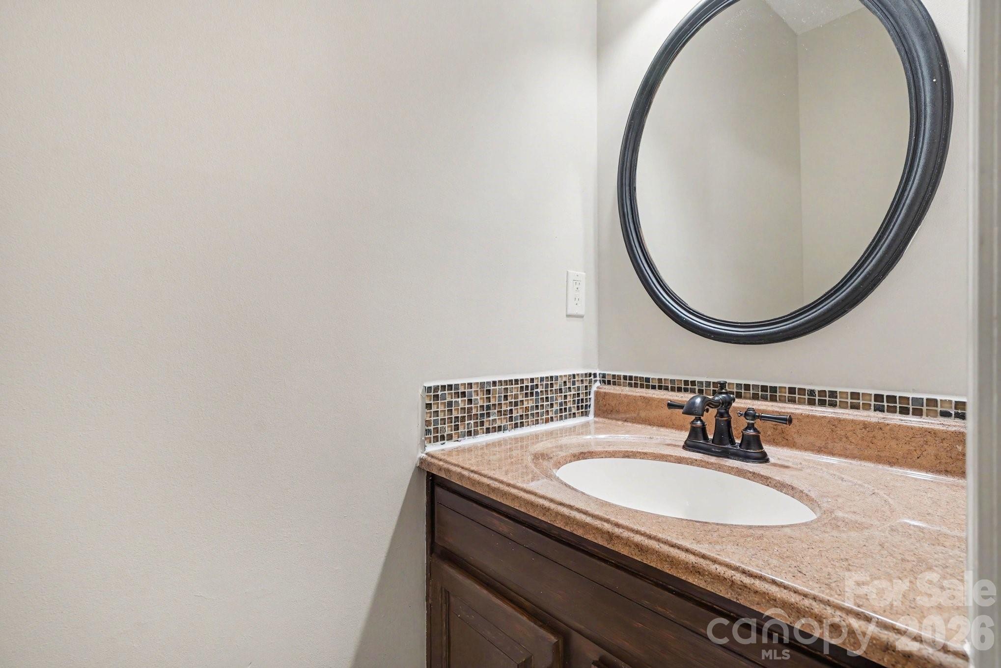 9604 Newby Lane — Matthews