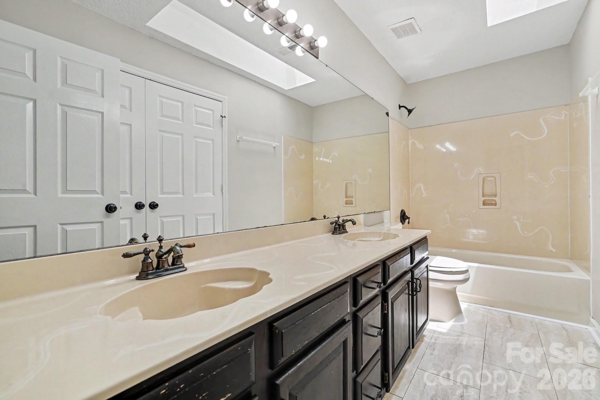 9604 Newby Lane — Matthews
