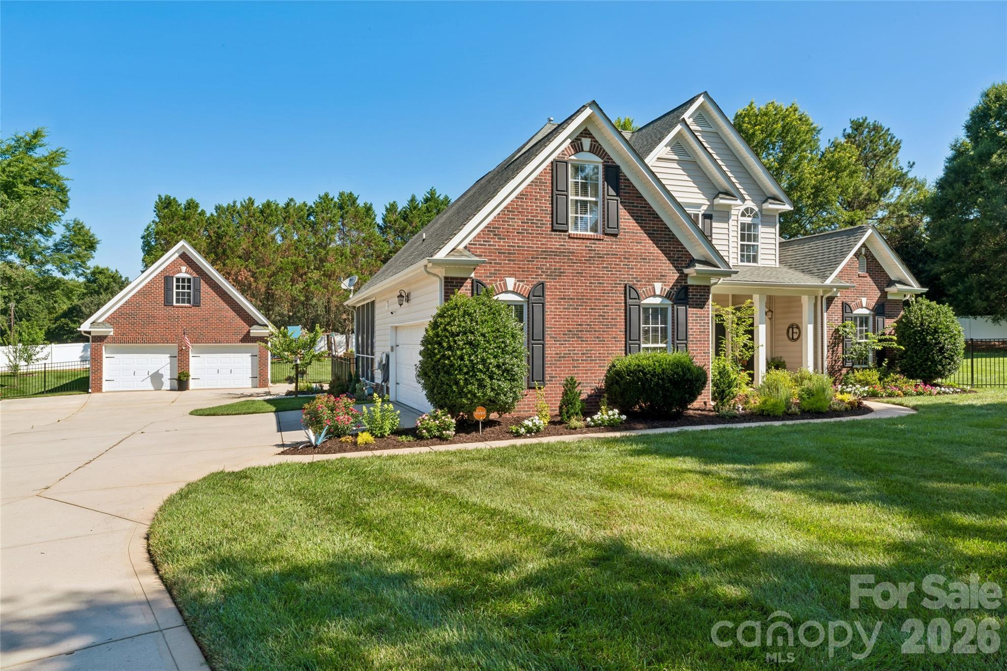 1016 Wesley Downs Road — Wesley Chapel