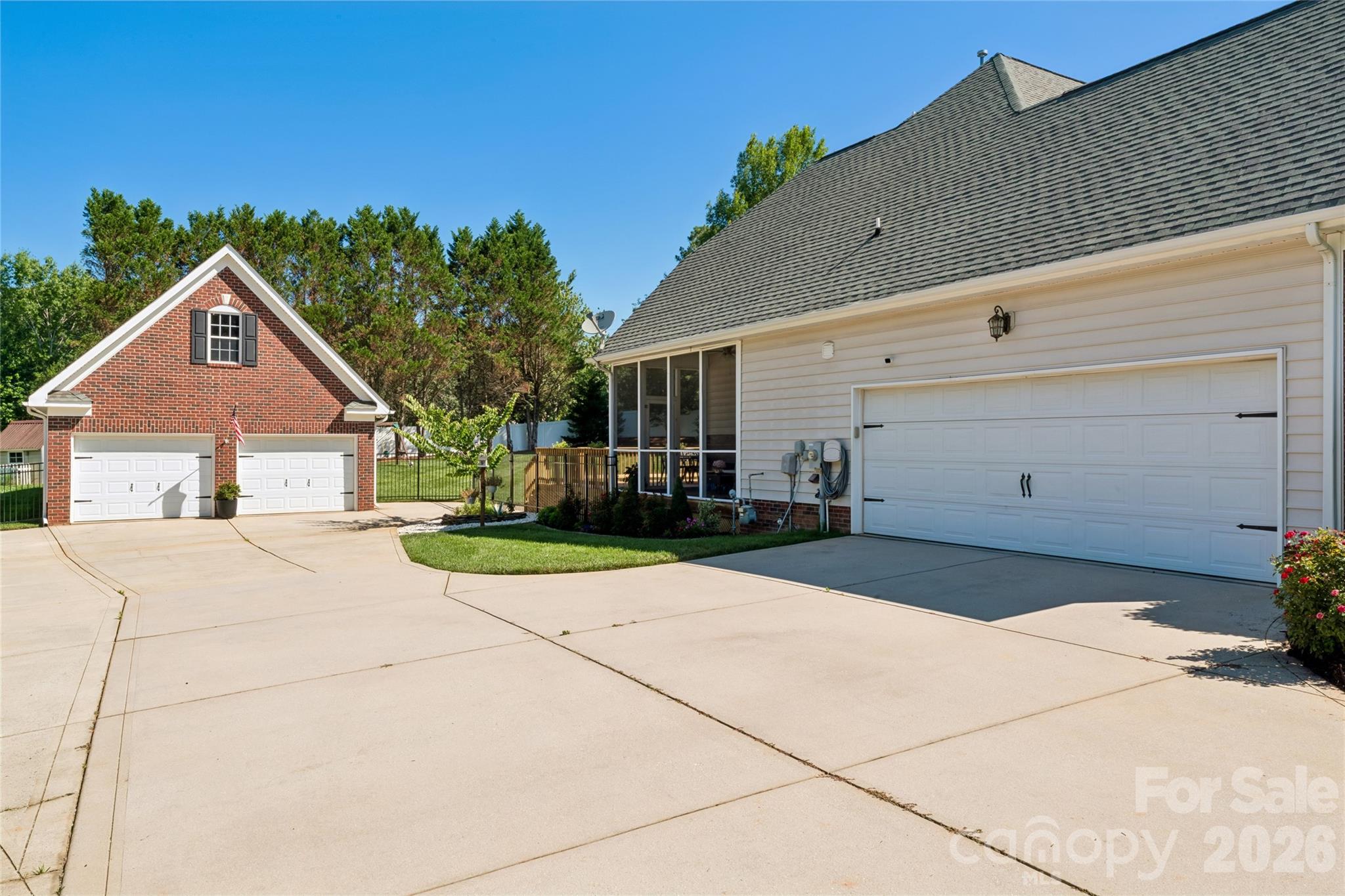 1016 Wesley Downs Road — Wesley Chapel