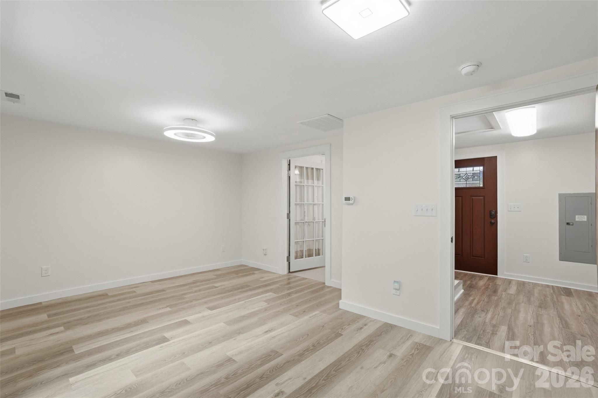 121 Oak Street — Belmont