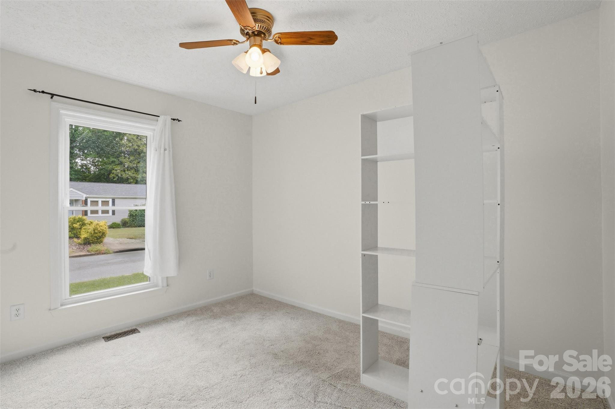 121 Oak Street — Belmont