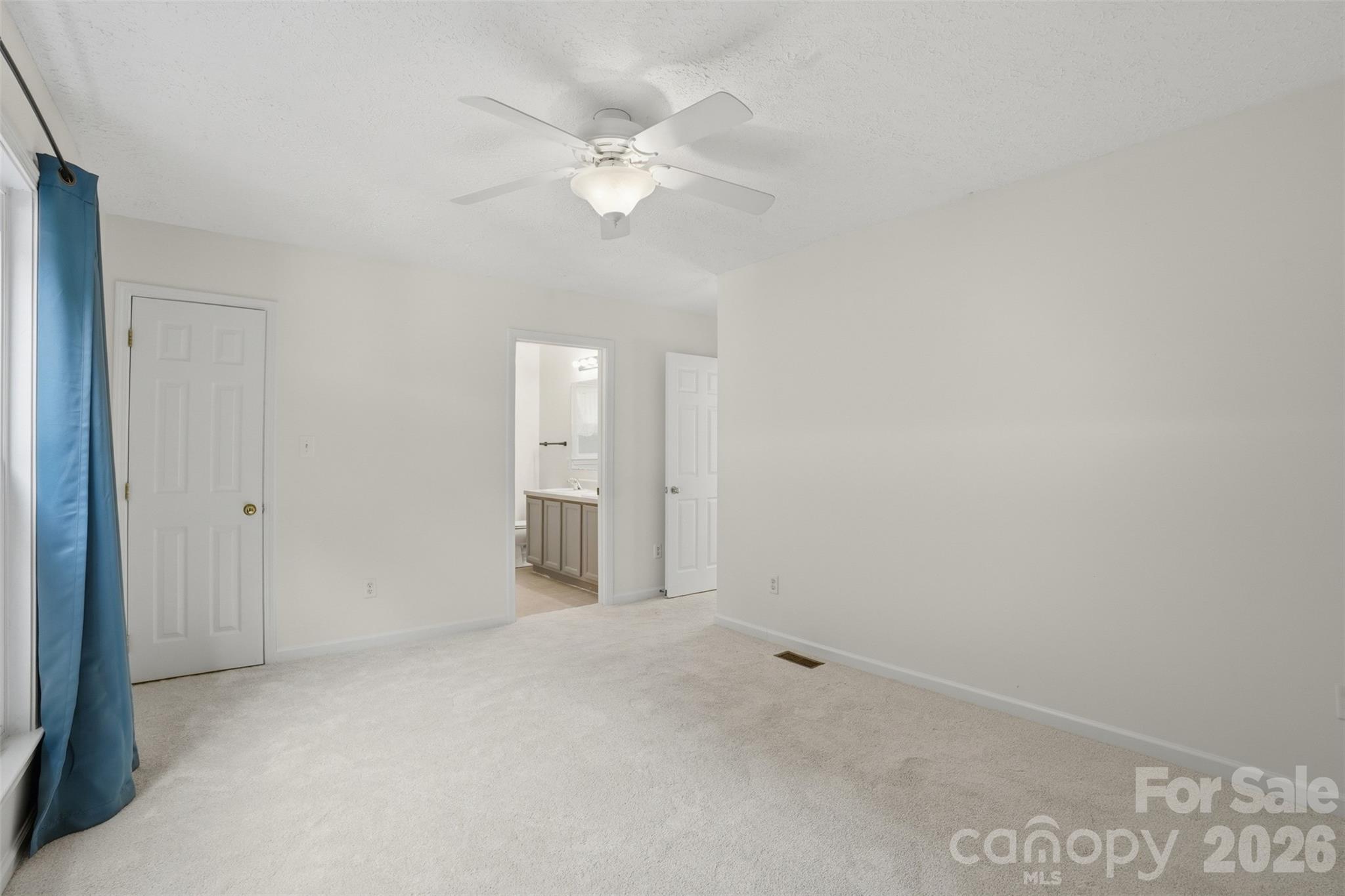 121 Oak Street — Belmont