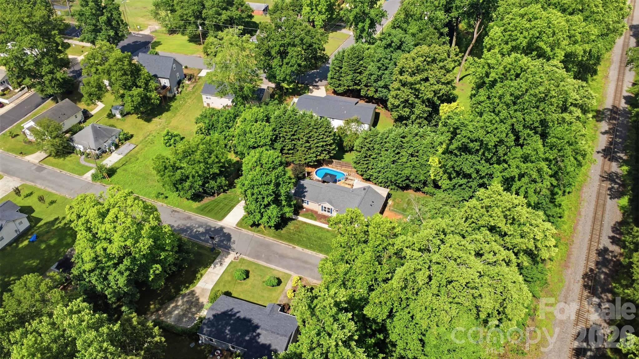 121 Oak Street — Belmont