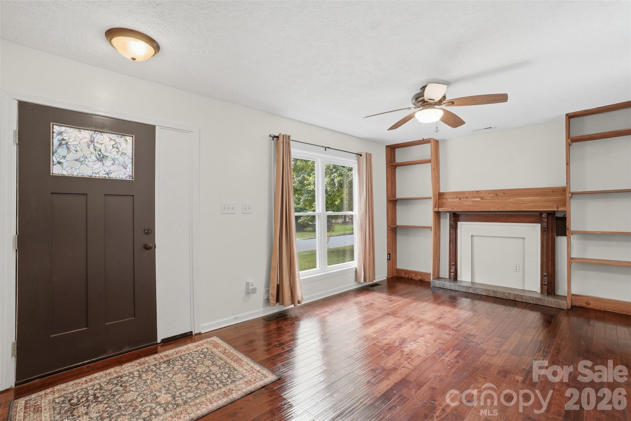 121 Oak Street — Belmont