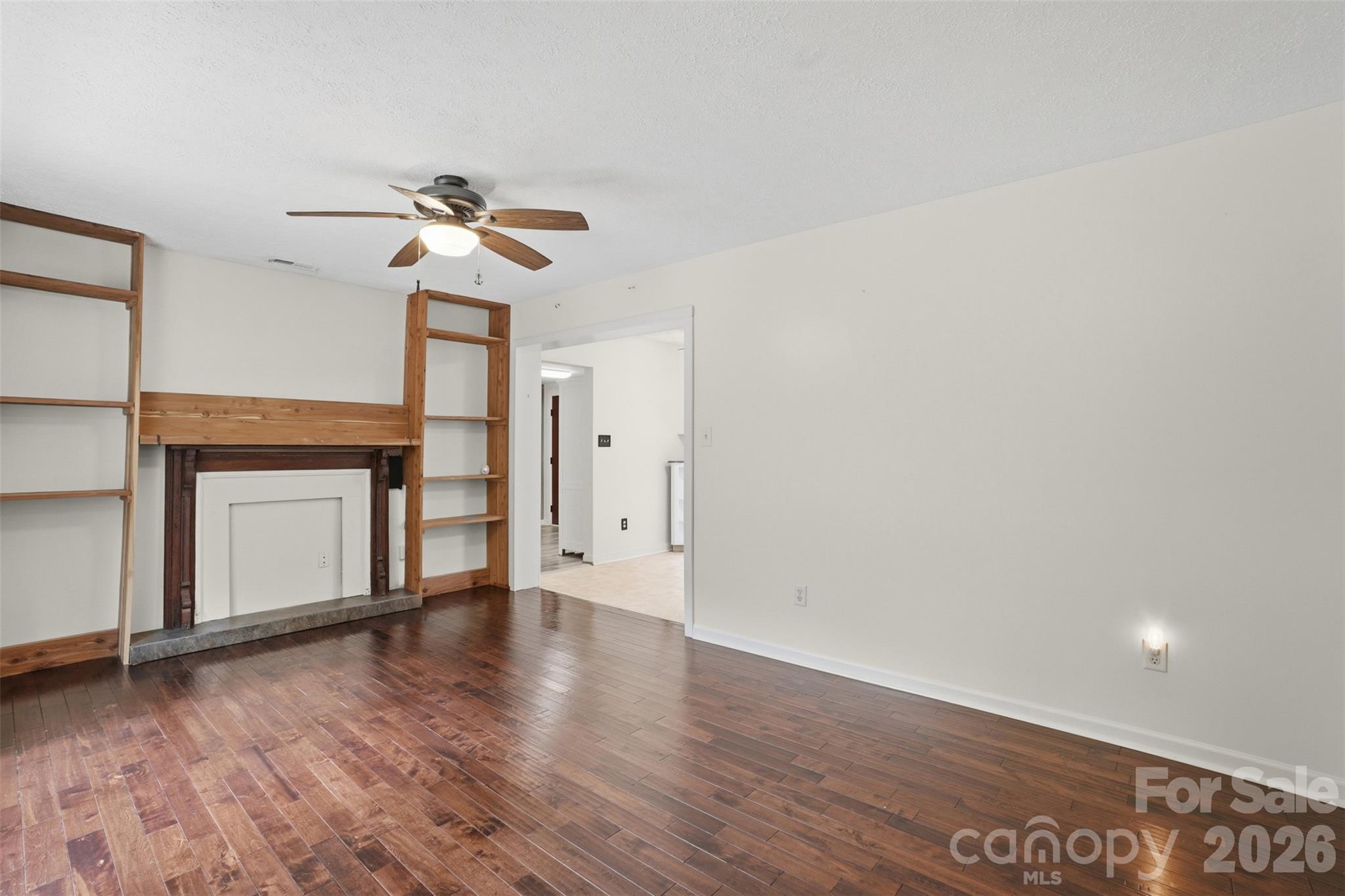 121 Oak Street — Belmont