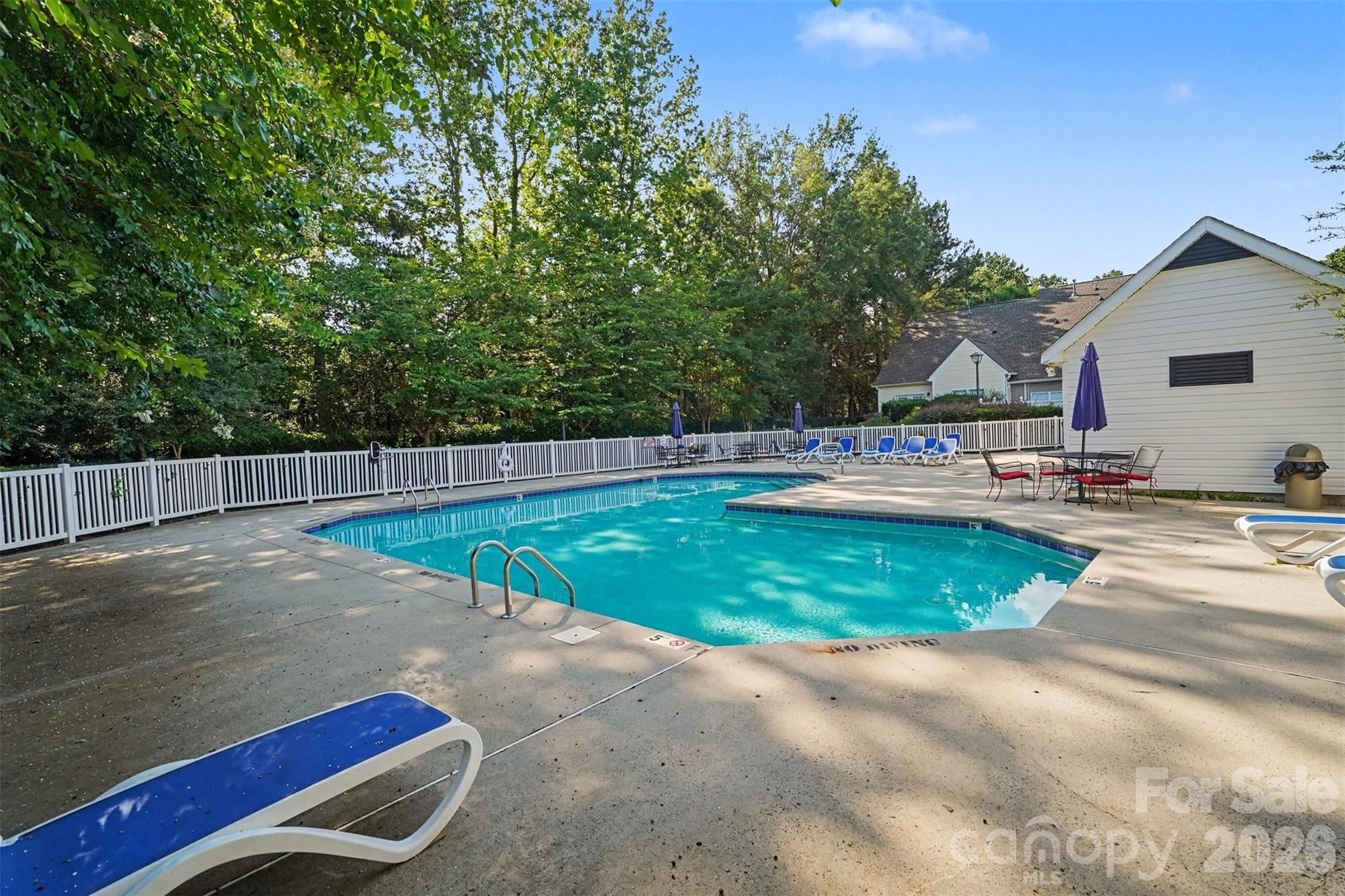 605 Gelderland Drive — Matthews
