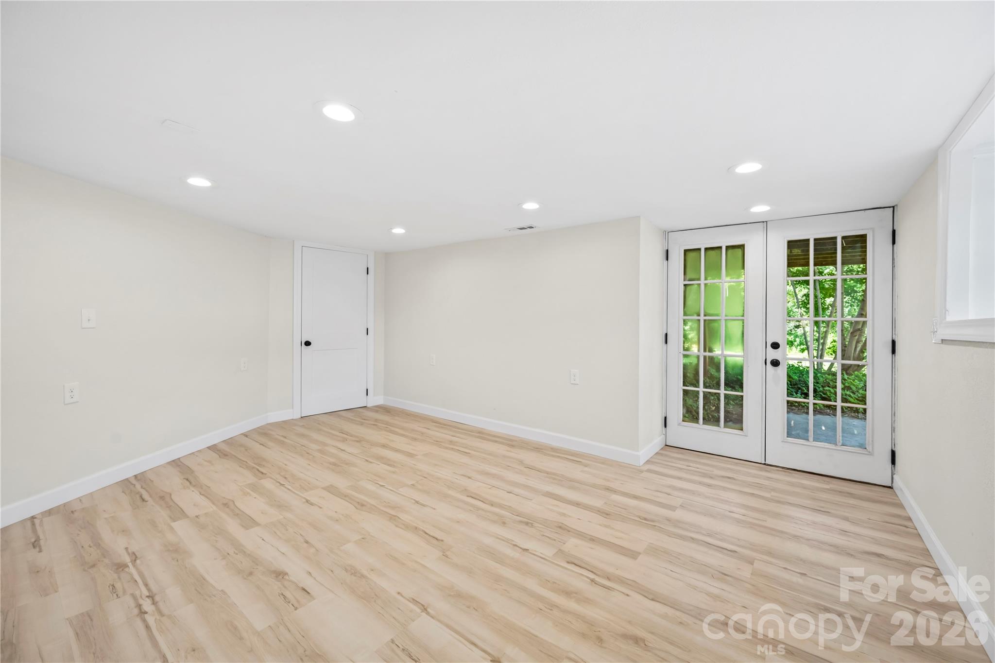 142 Substation Road — Canton