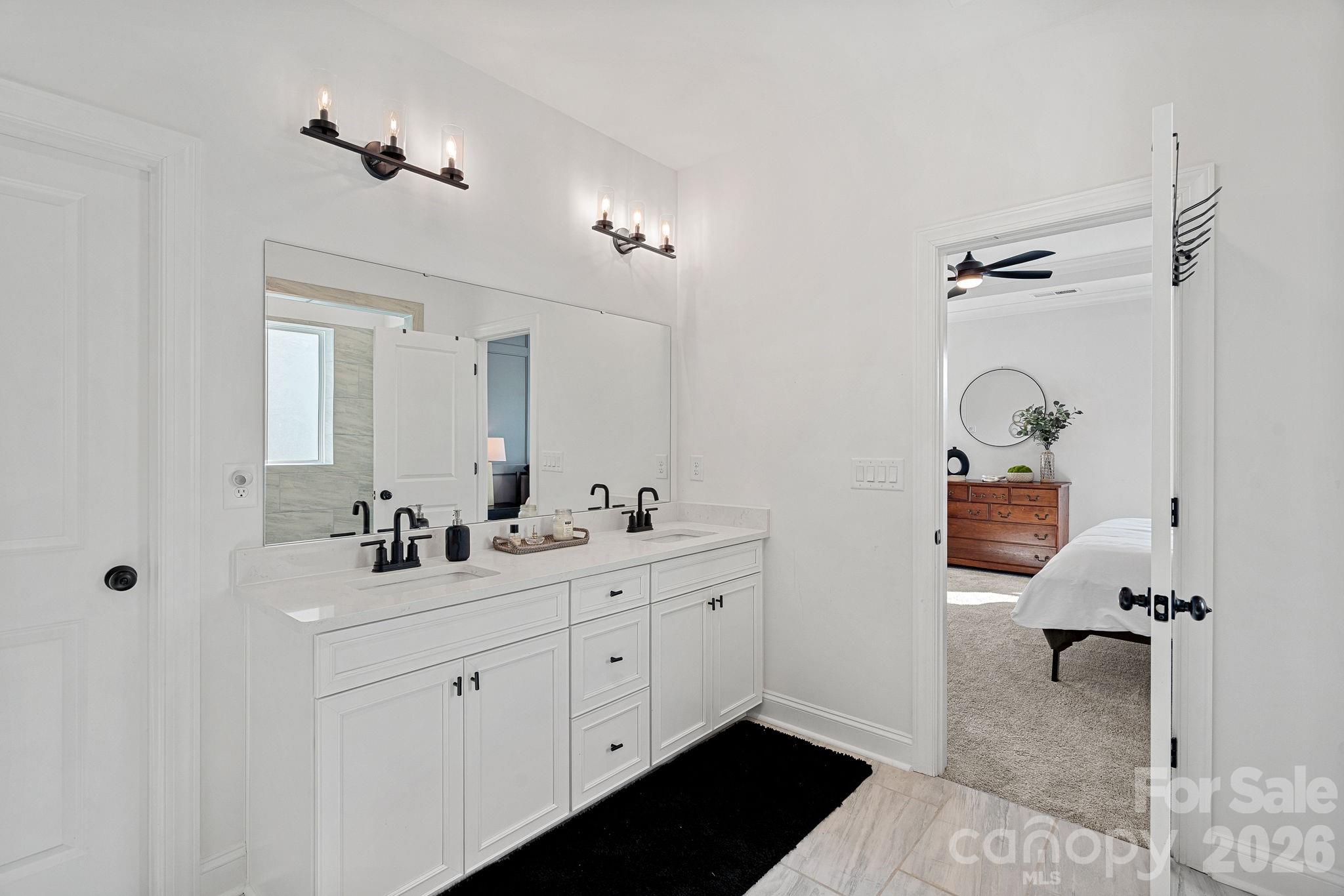 8604 Bridgegate Drive — Huntersville