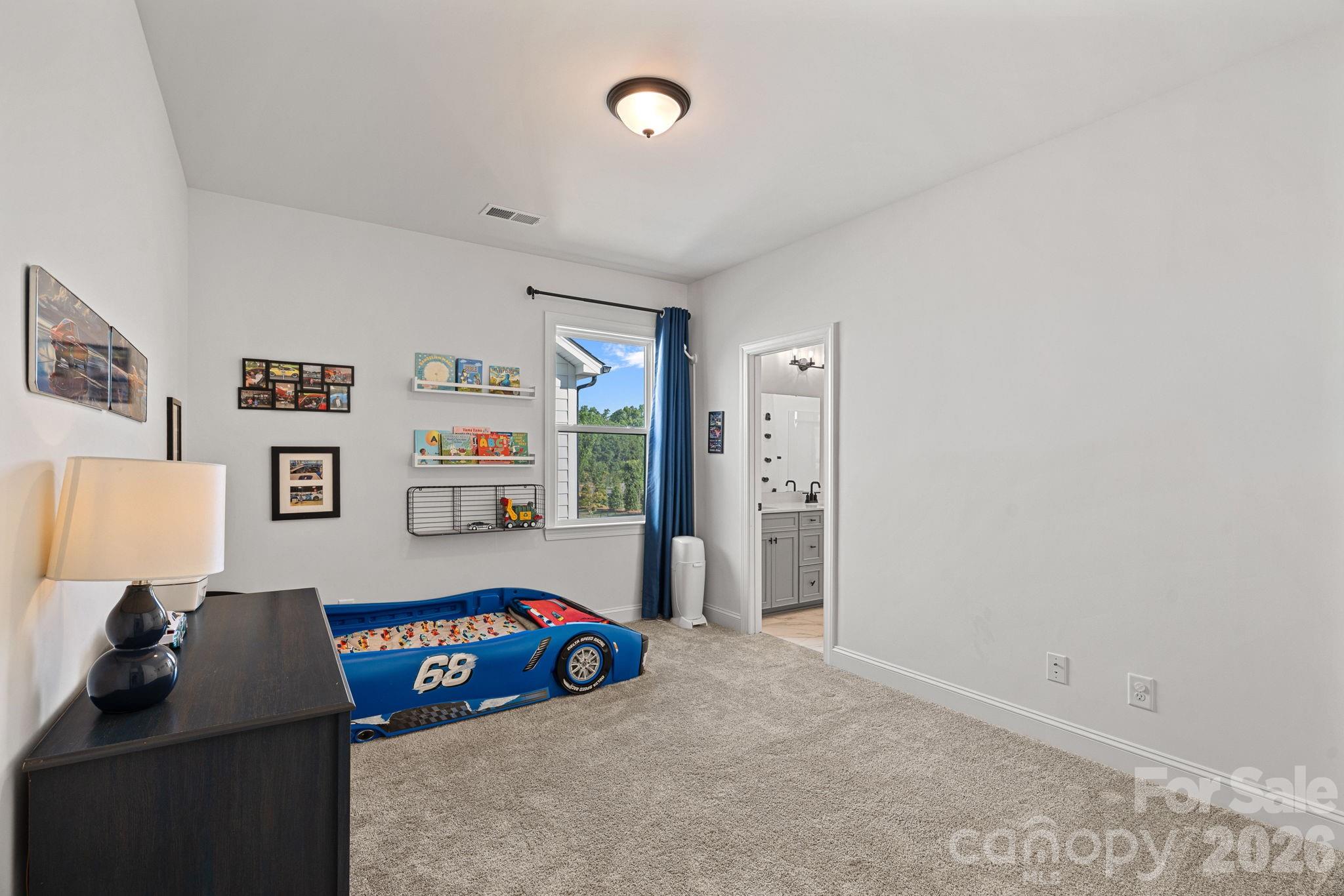 8604 Bridgegate Drive — Huntersville