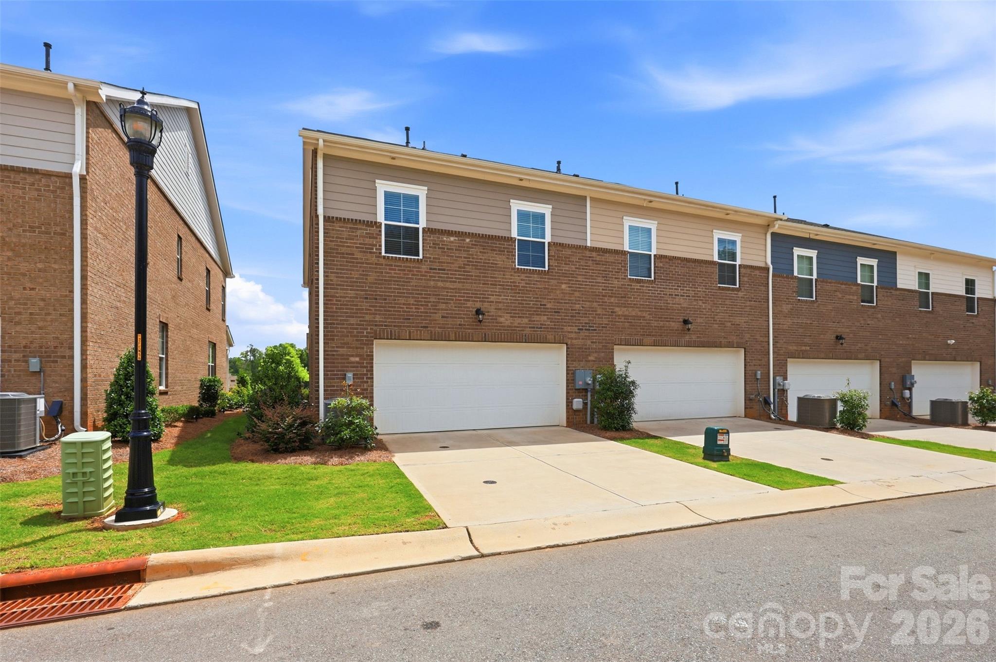 5500 Kinsbridge Drive — Mint Hill