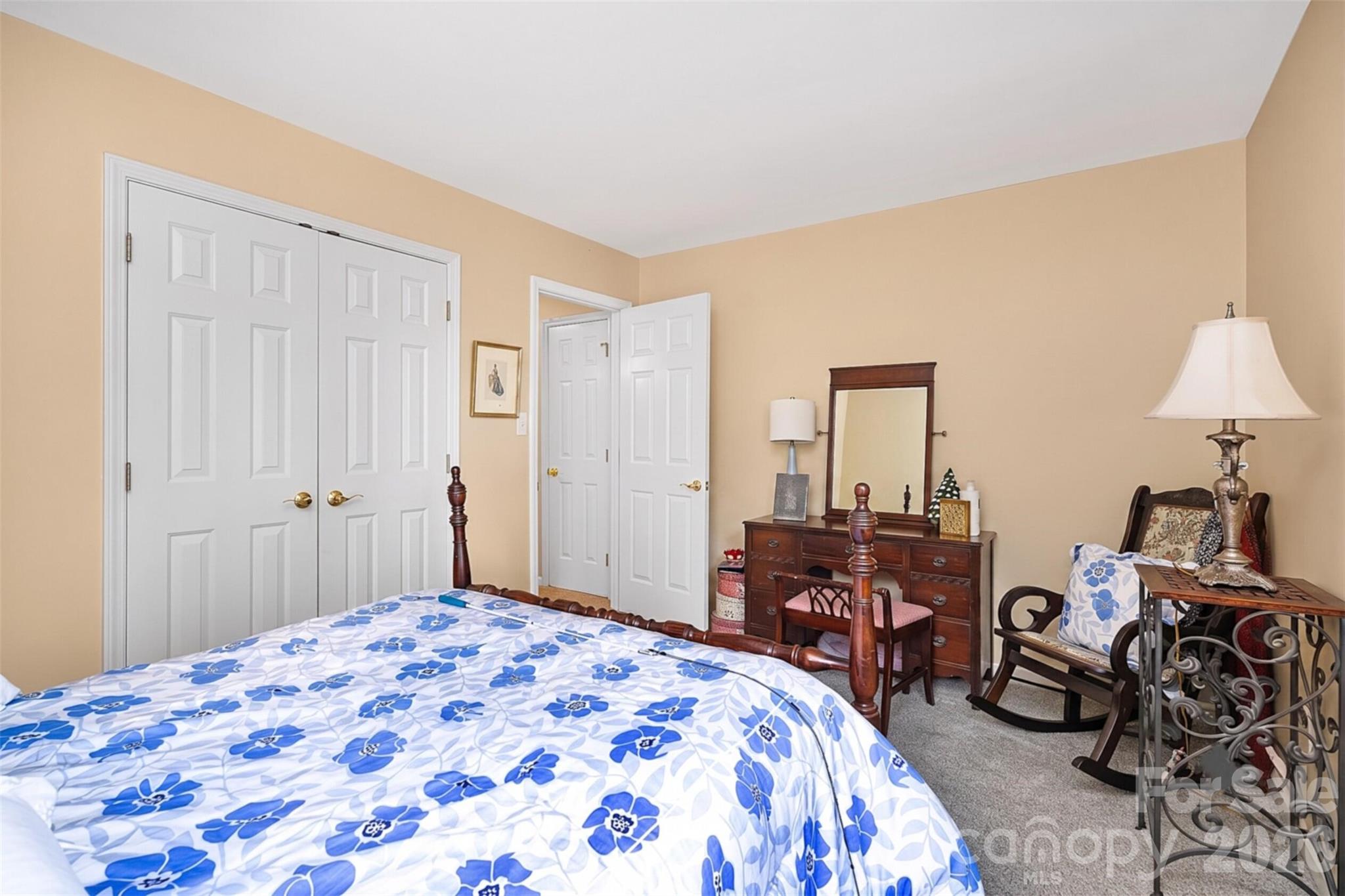 6306 Oxwynn Lane — Charlotte