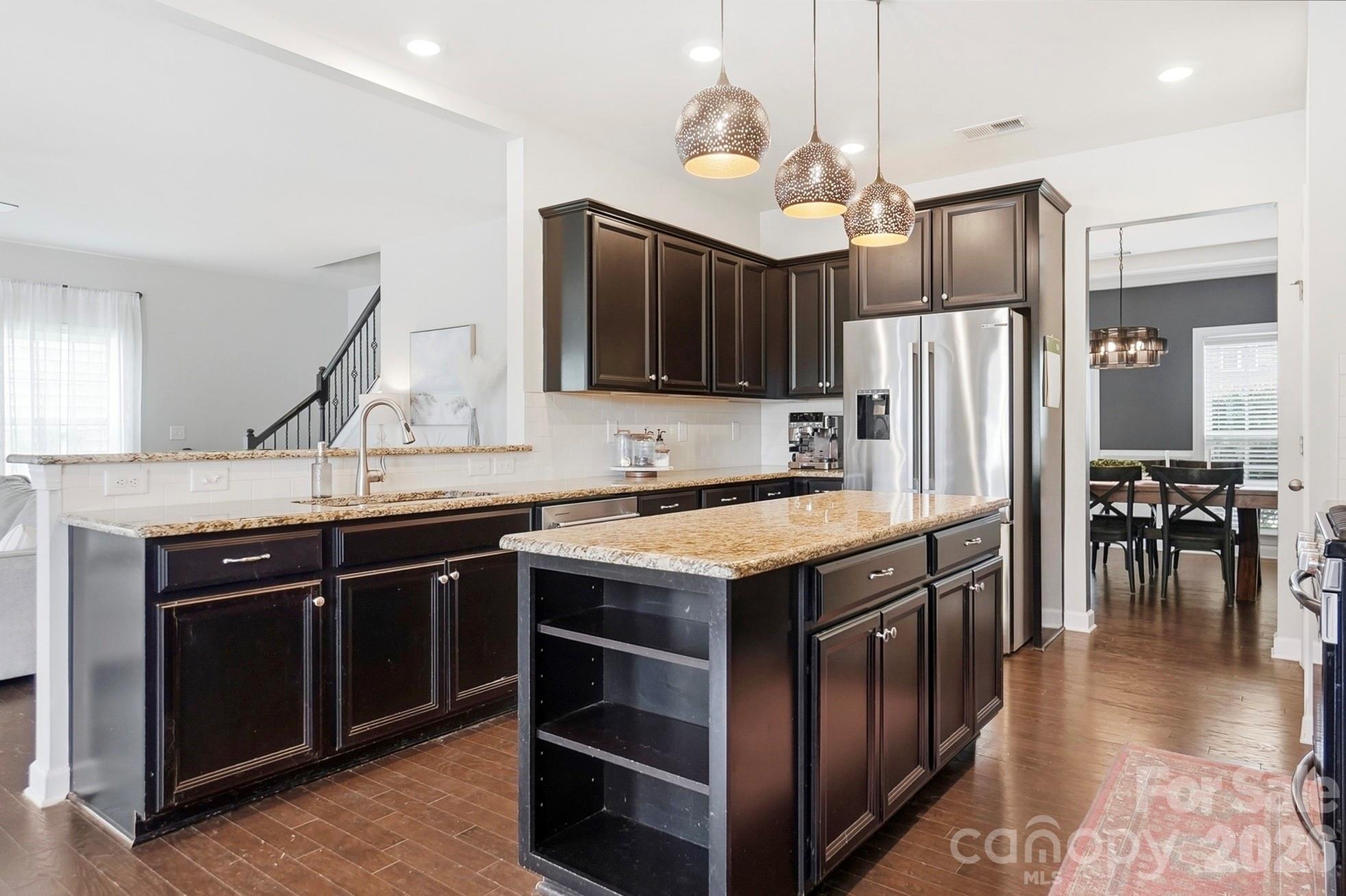 9859 Travertine Trail — Davidson