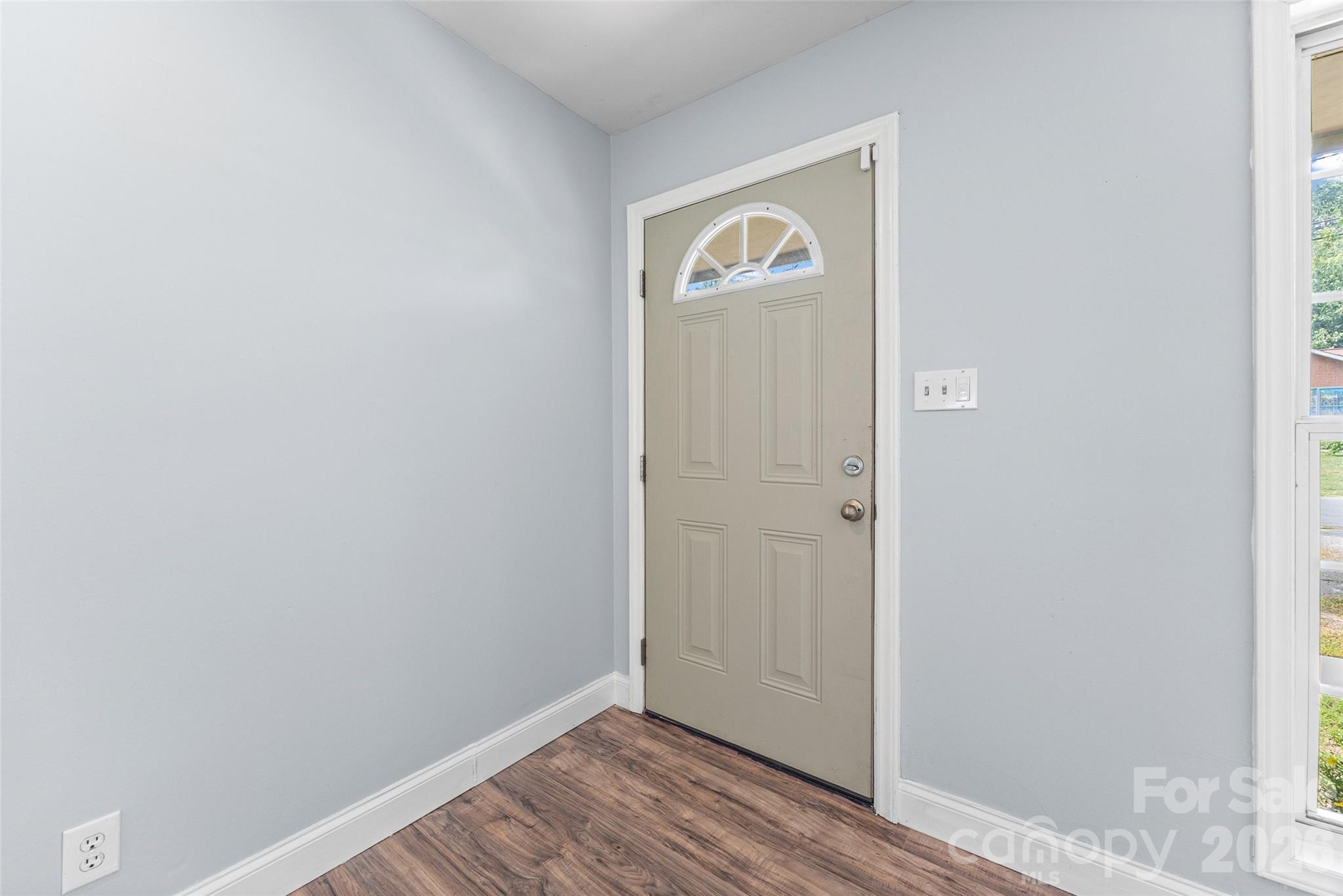 4713 Tanglebriar Drive — Charlotte