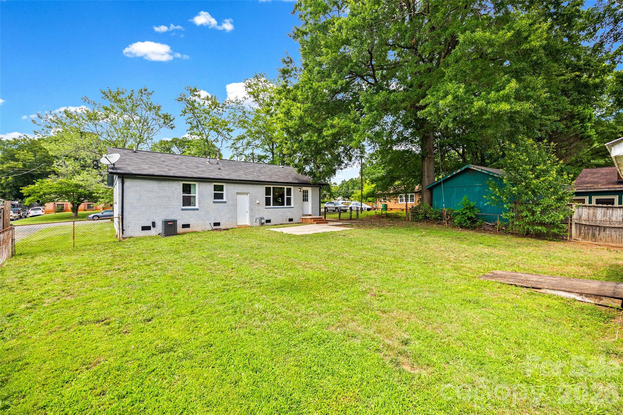 4713 Tanglebriar Drive — Charlotte