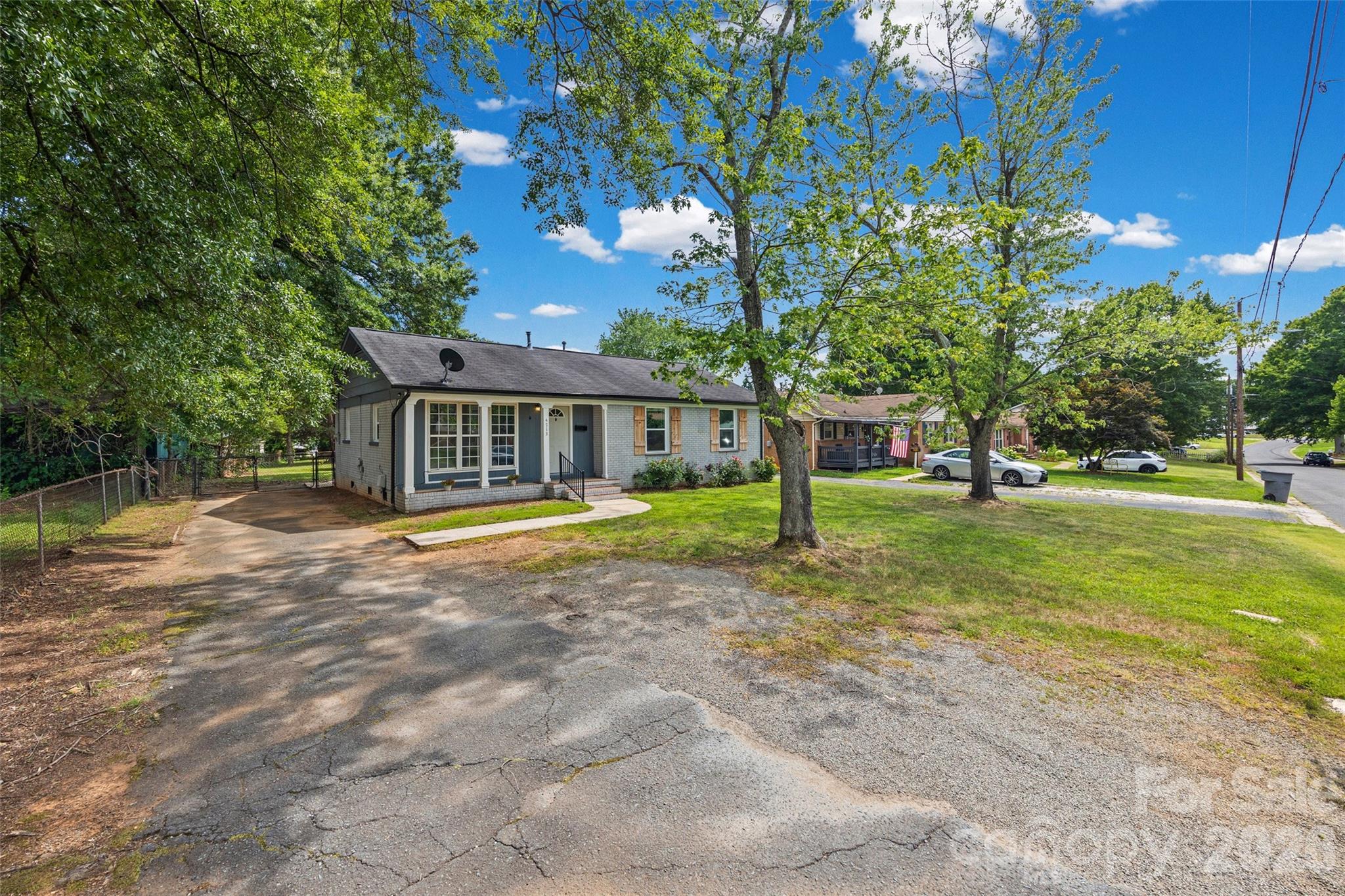 4713 Tanglebriar Drive — Charlotte