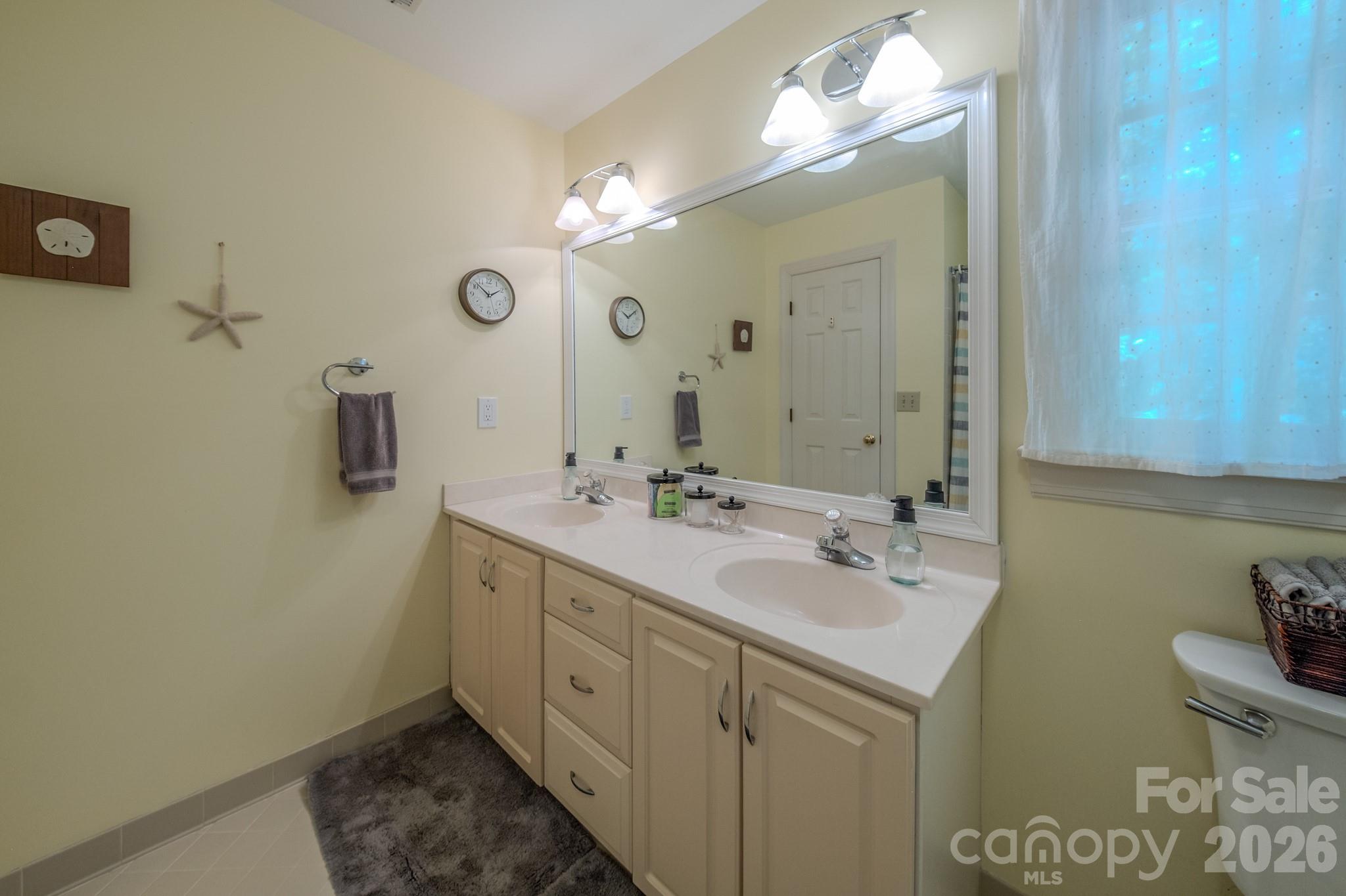 5910 Summerston Place — Charlotte