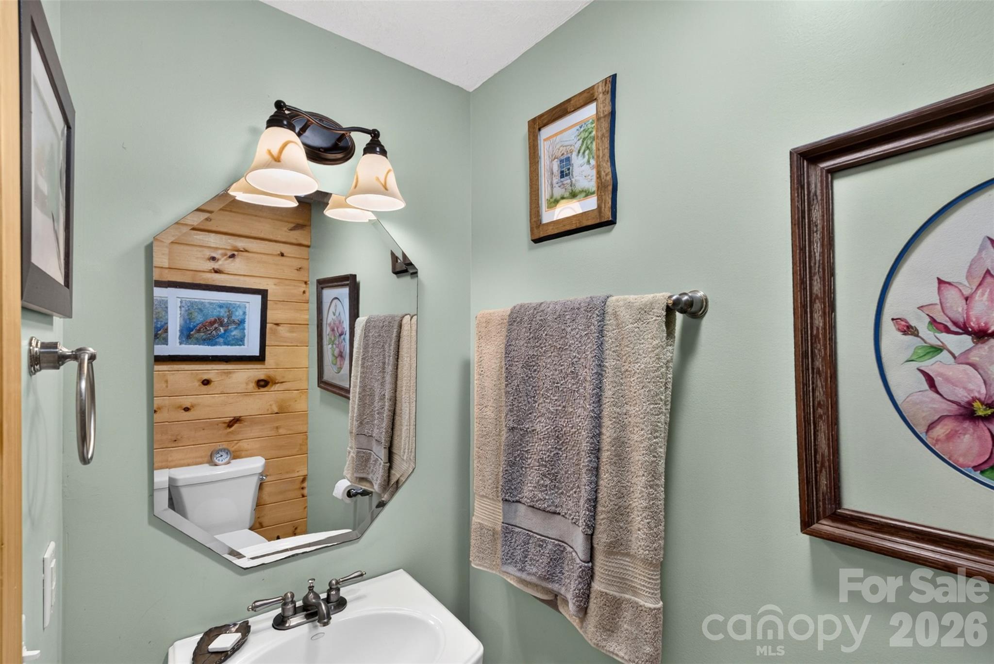 535 N Highland Road — Mill Spring