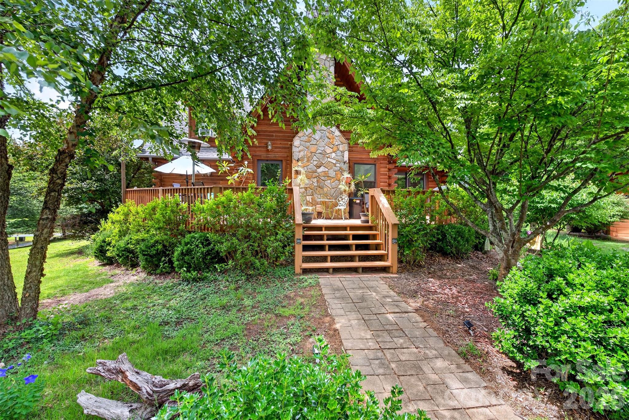 535 N Highland Road — Mill Spring