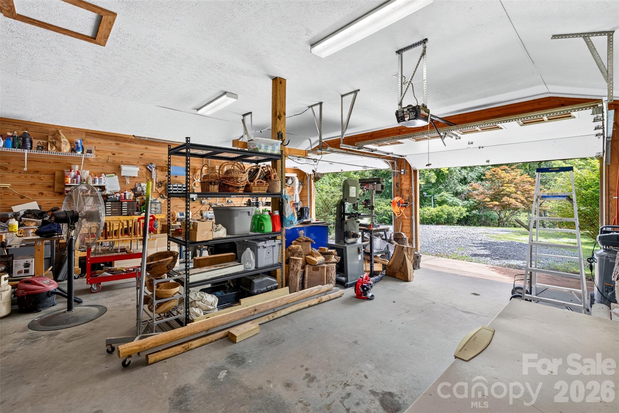 535 N Highland Road — Mill Spring
