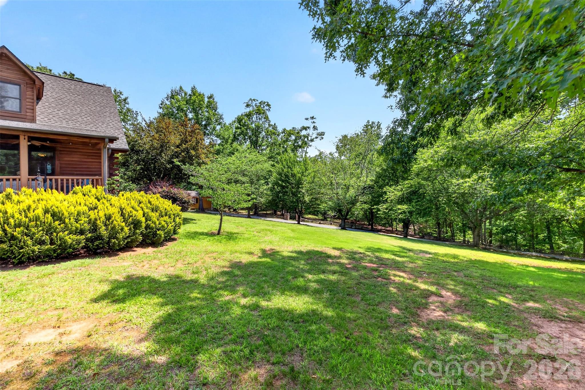 535 N Highland Road — Mill Spring