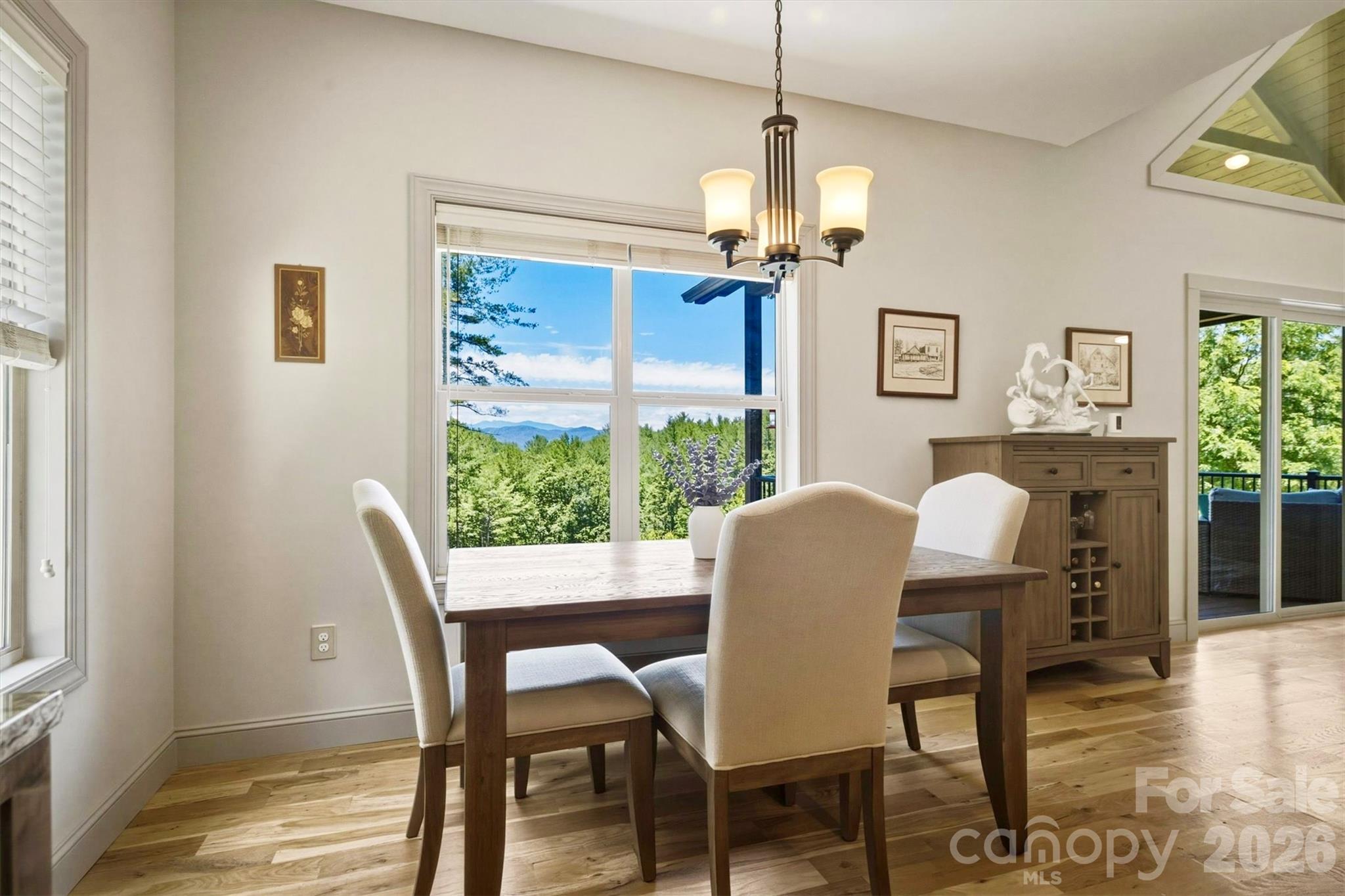 5515 Cedar Cove Way — Lenoir