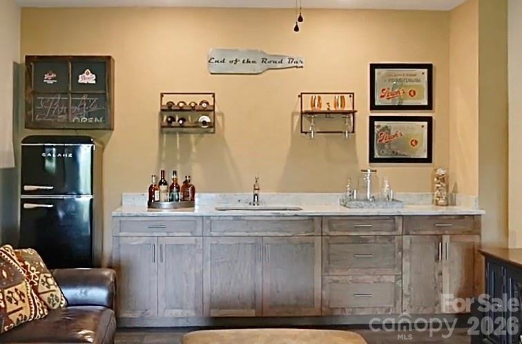 5515 Cedar Cove Way — Lenoir