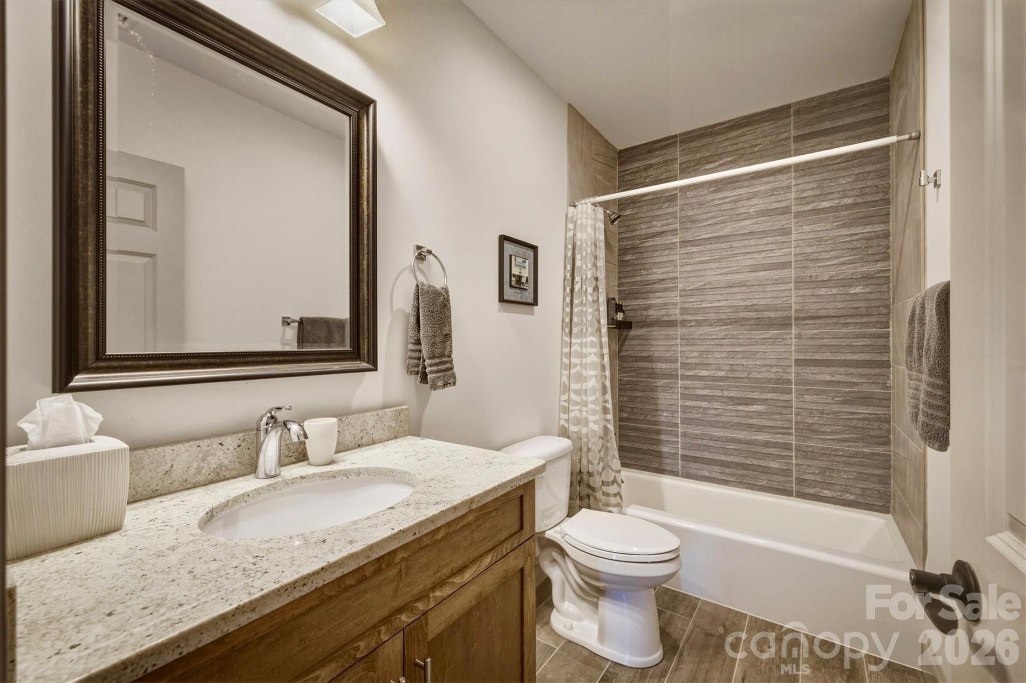 5515 Cedar Cove Way — Lenoir