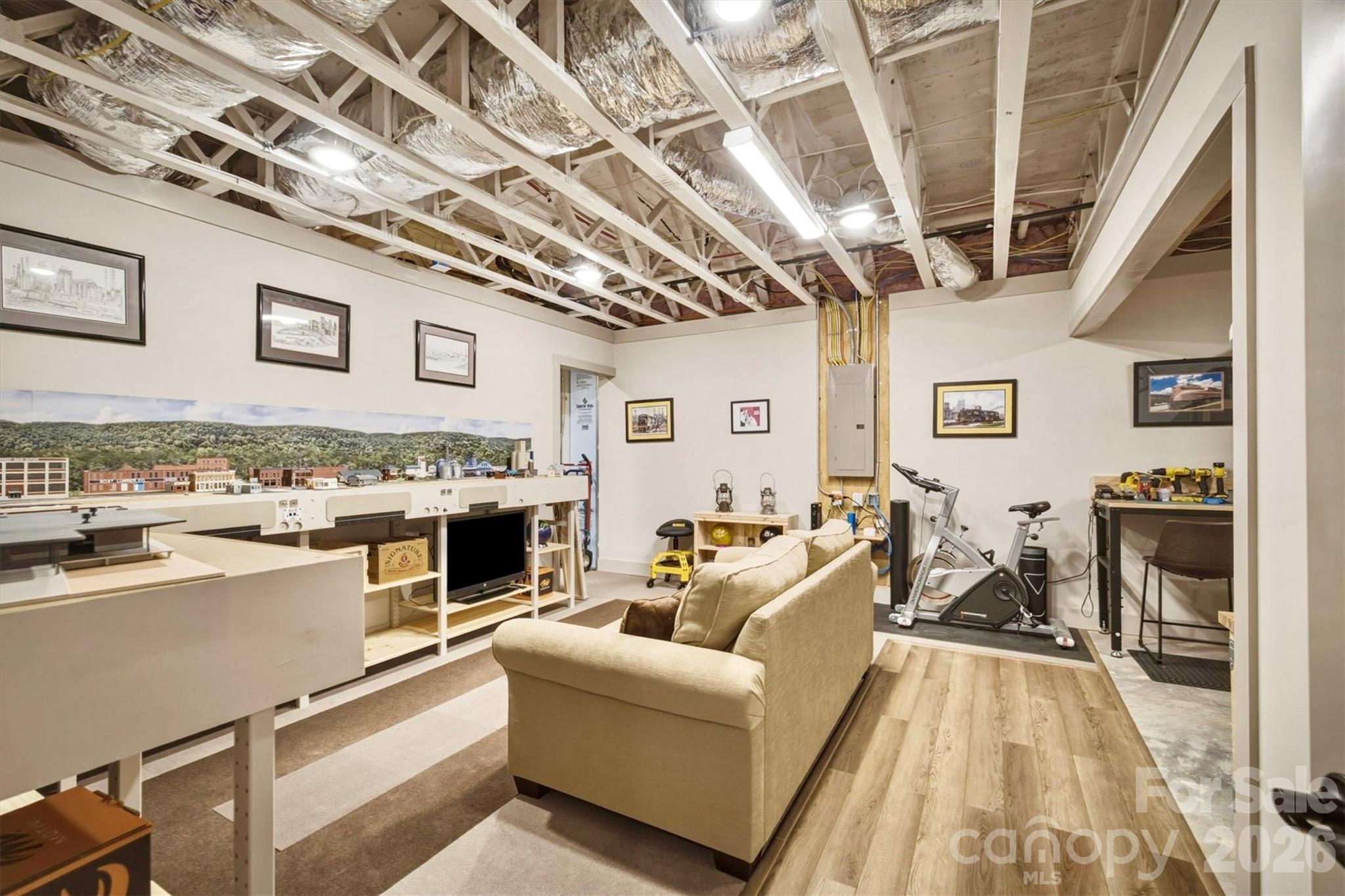 5515 Cedar Cove Way — Lenoir