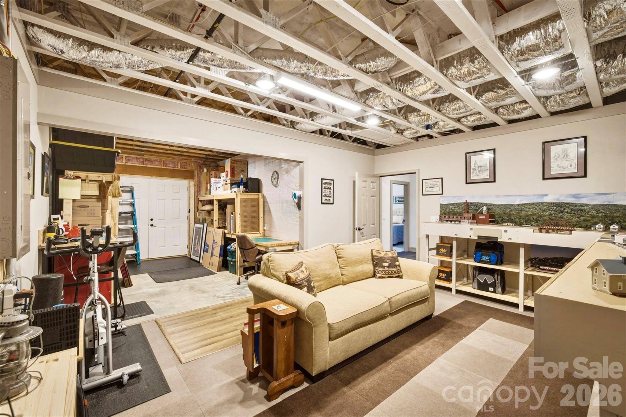 5515 Cedar Cove Way — Lenoir
