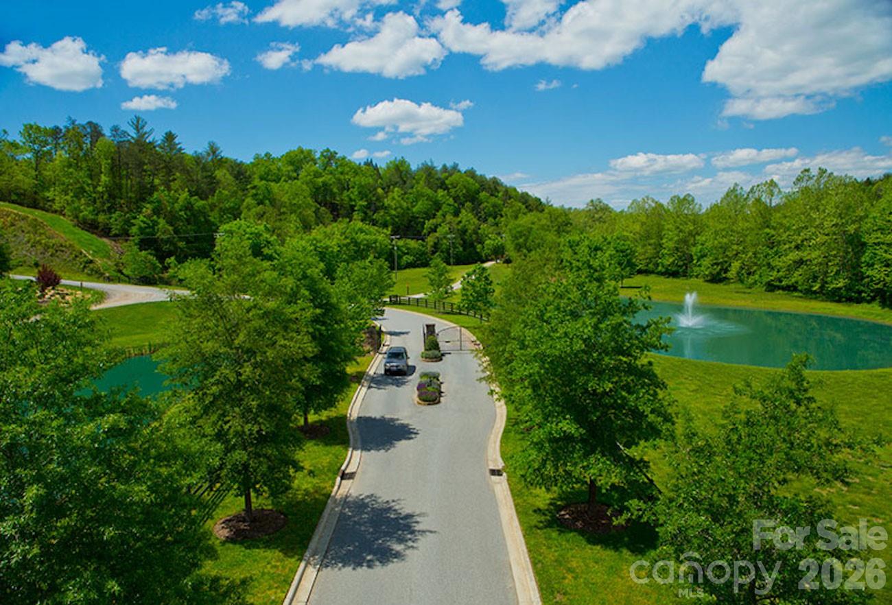 5515 Cedar Cove Way — Lenoir