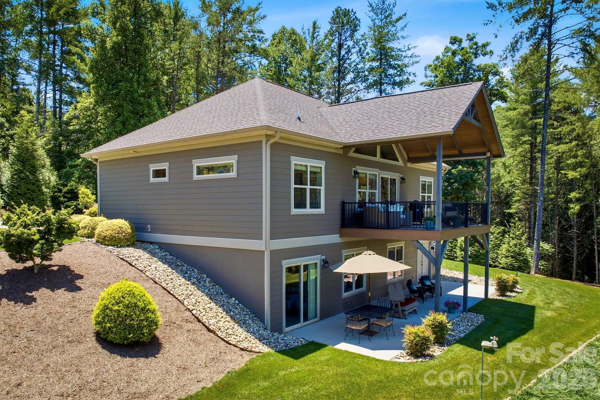 5515 Cedar Cove Way — Lenoir