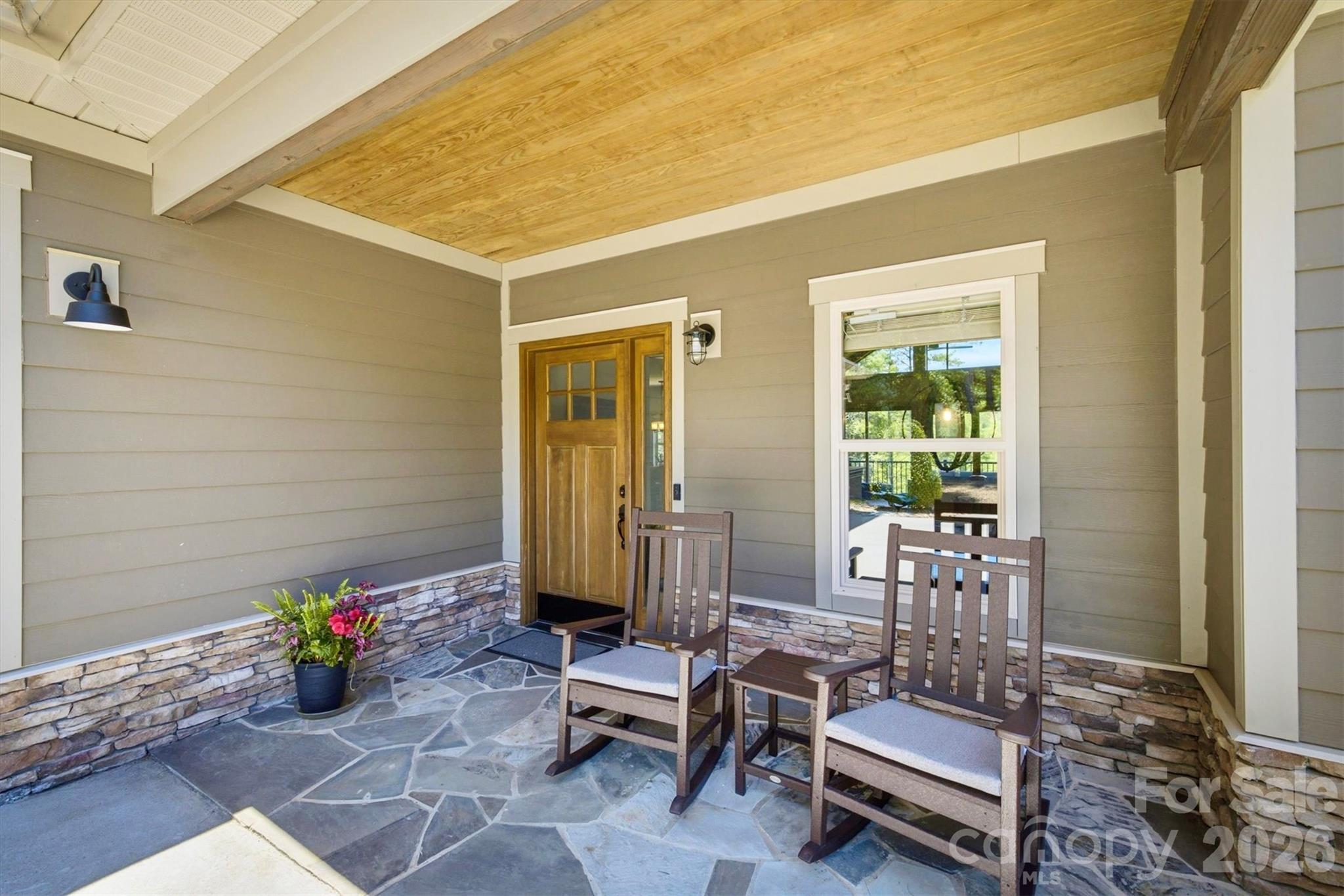 5515 Cedar Cove Way — Lenoir