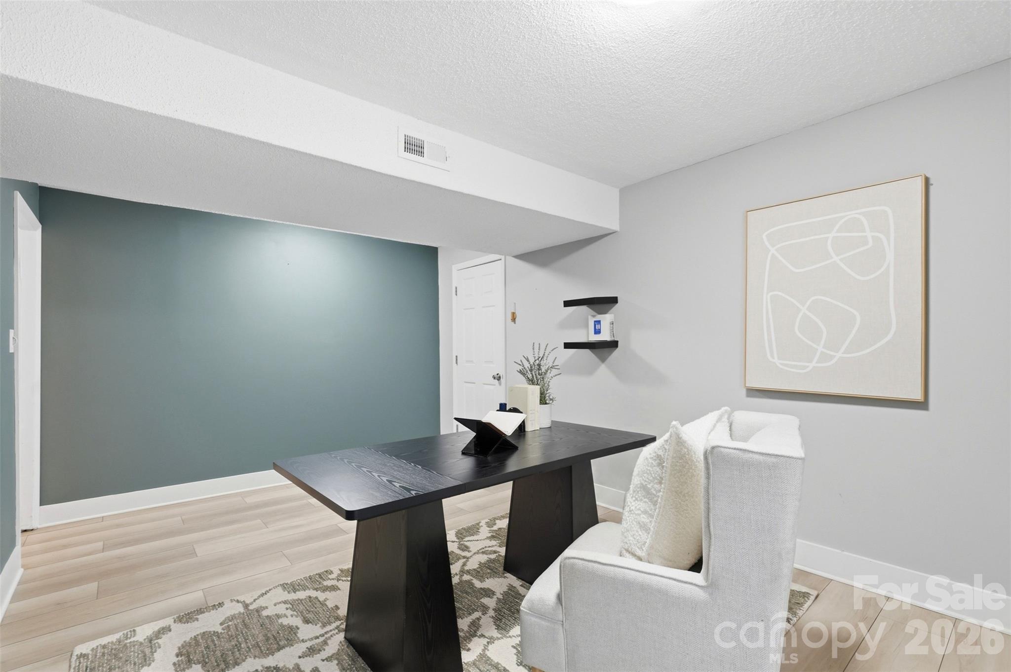 716 Regency Drive — Charlotte