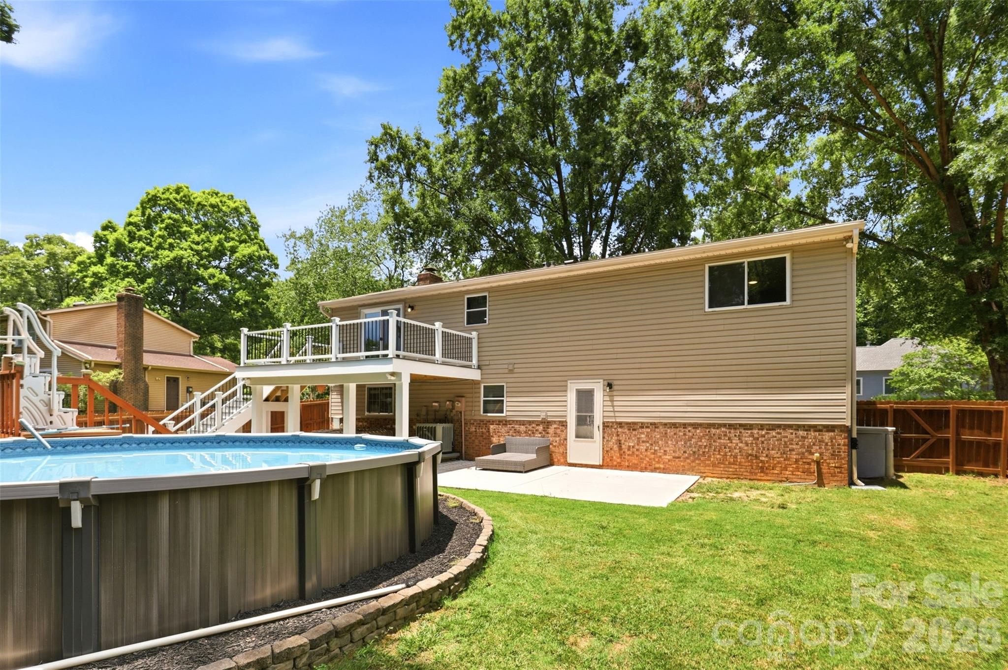 716 Regency Drive — Charlotte