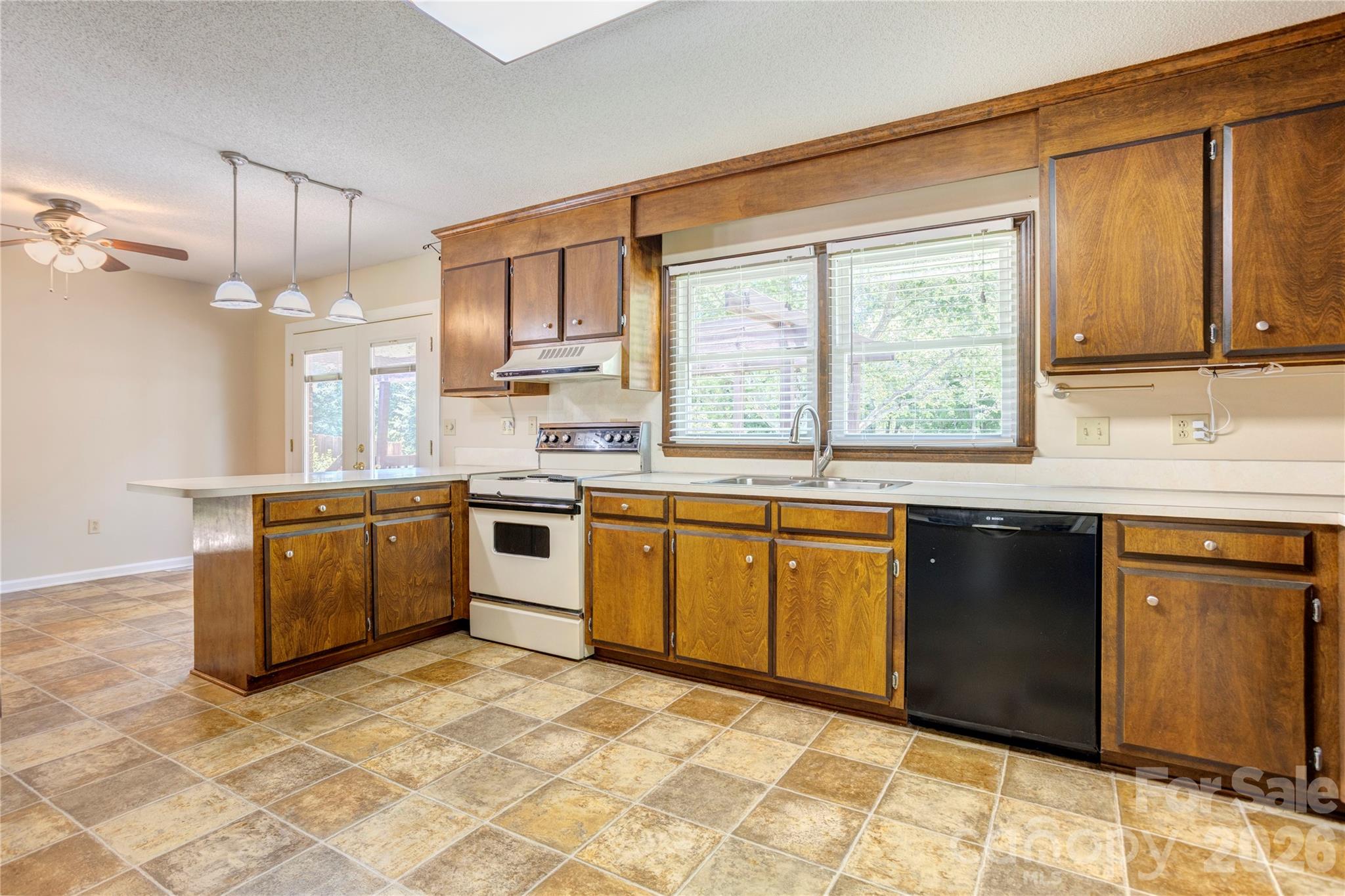 822 Rubens Road SW — Concord