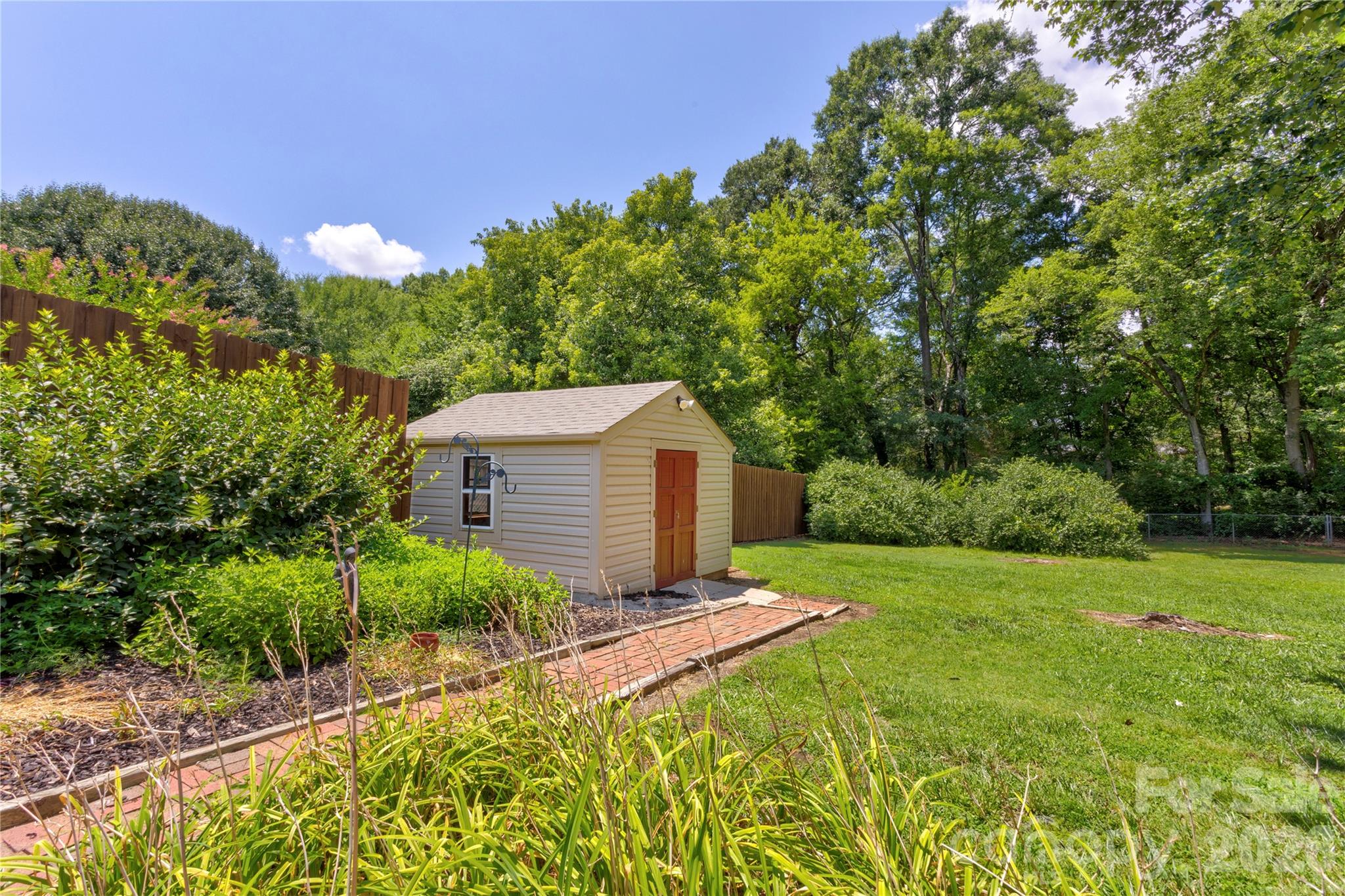 822 Rubens Road SW — Concord