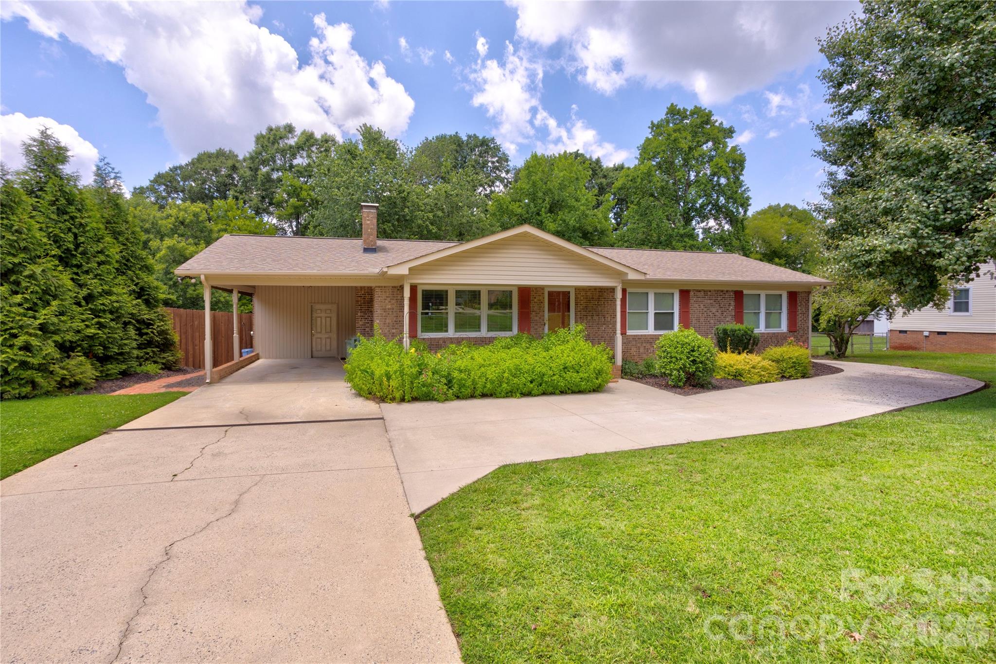 822 Rubens Road SW — Concord