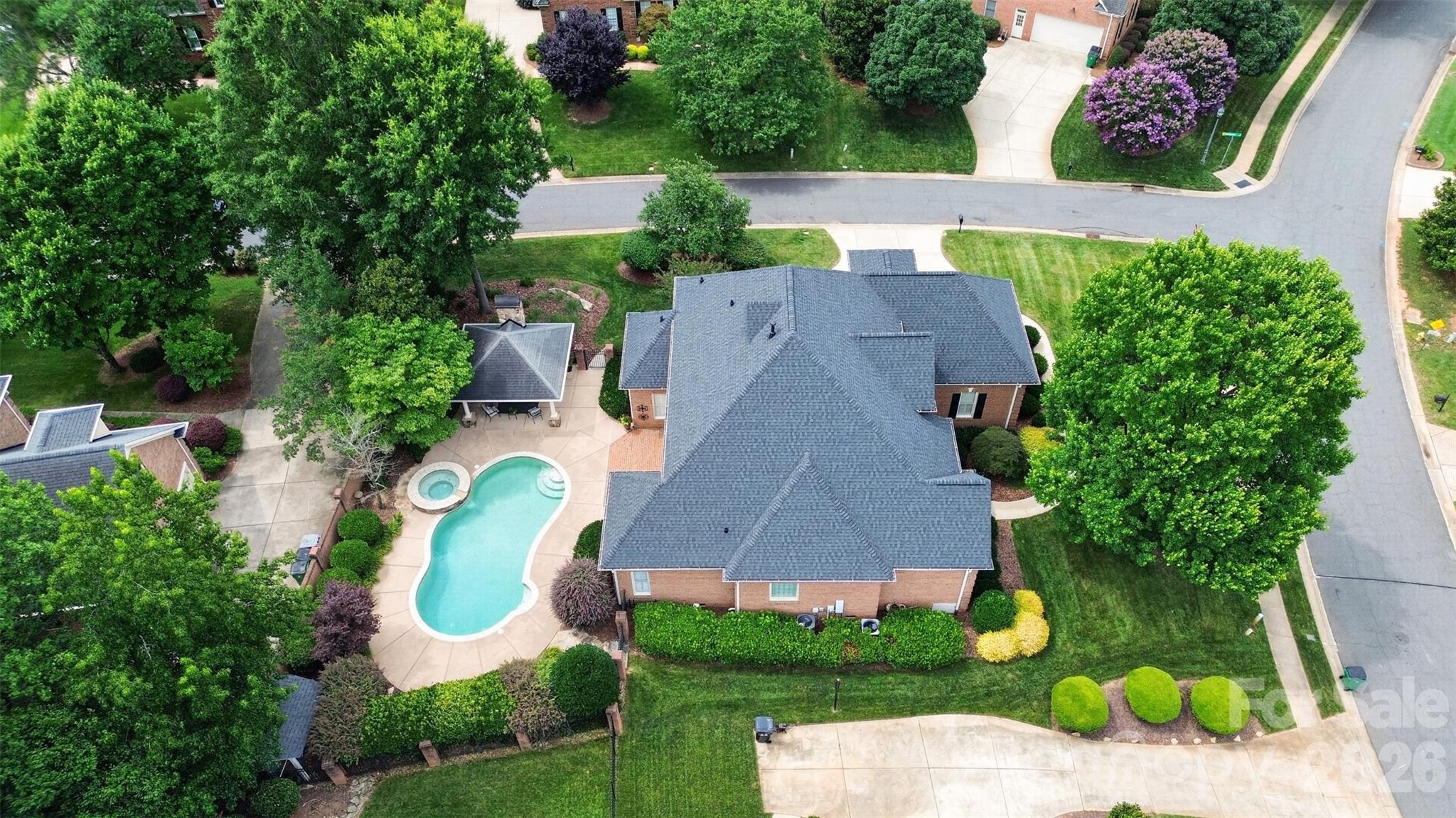6907 Meadow Run Lane — Charlotte
