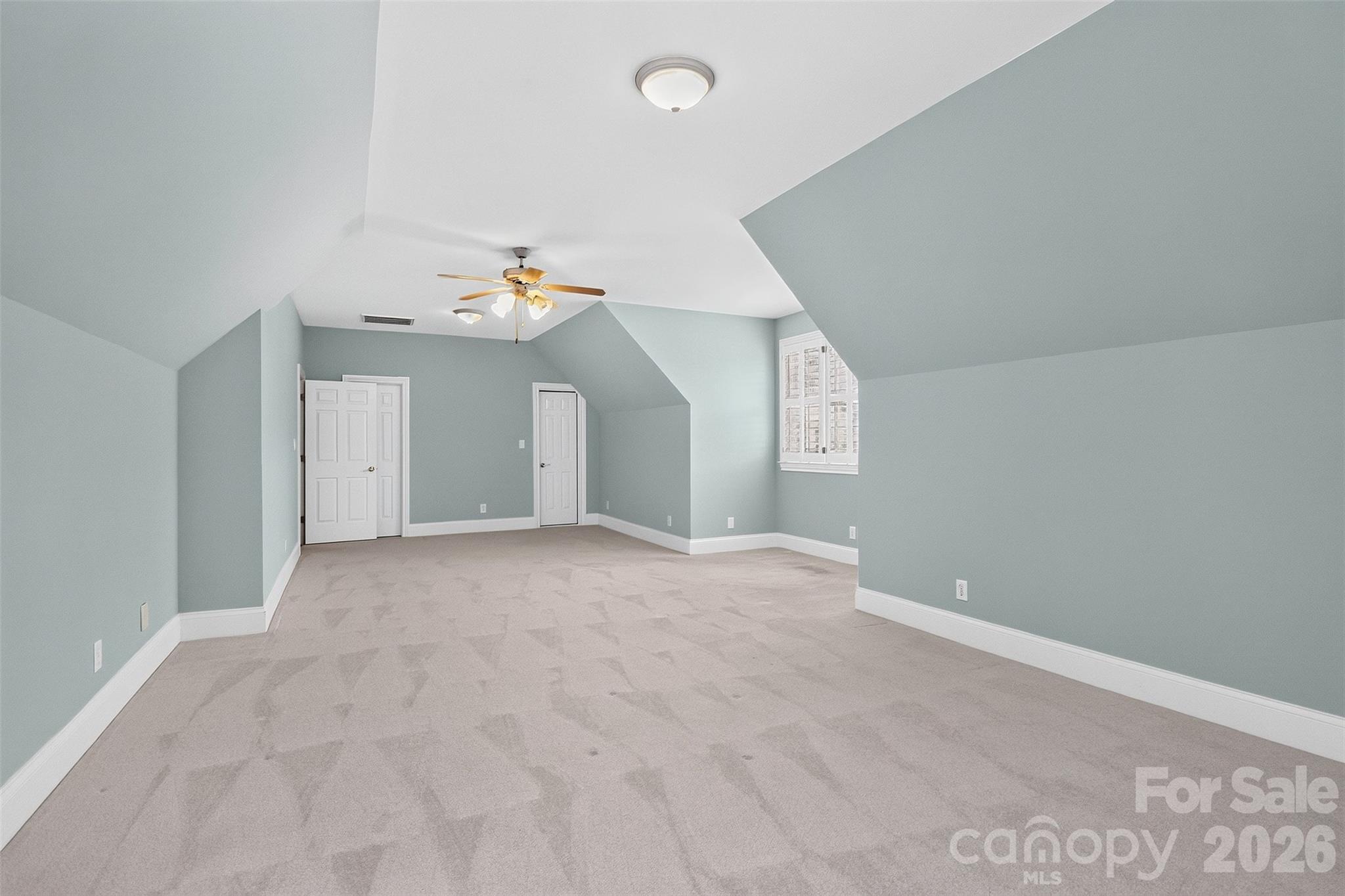 6907 Meadow Run Lane — Charlotte