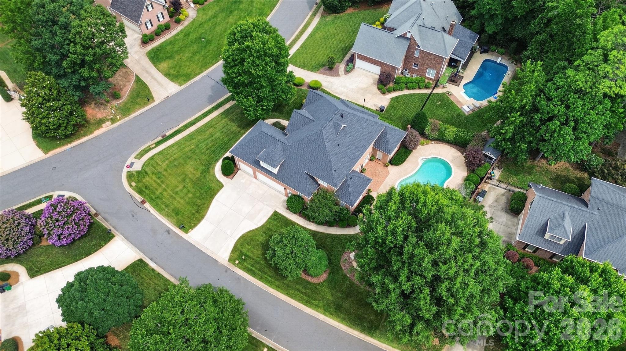 6907 Meadow Run Lane — Charlotte