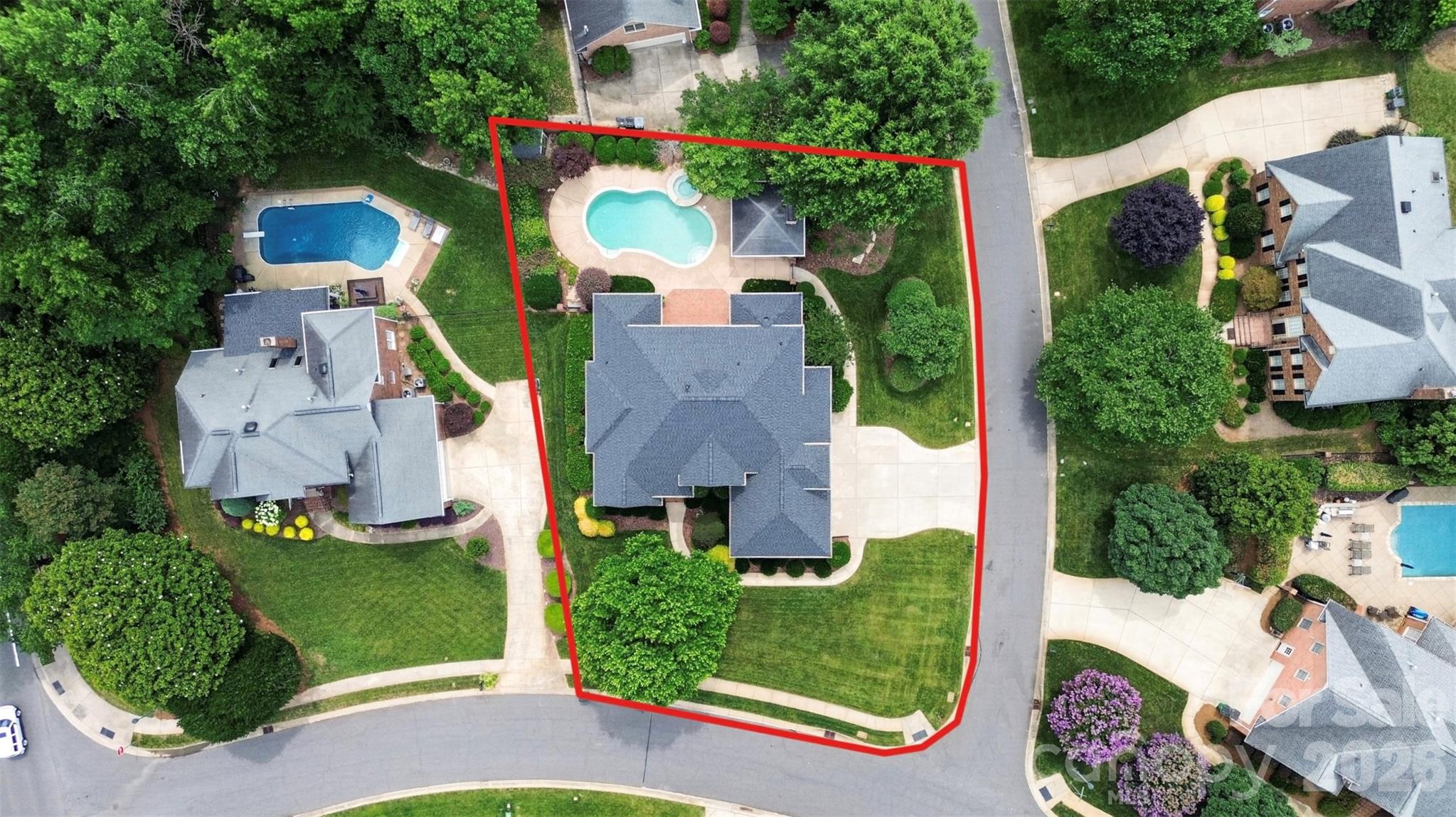 6907 Meadow Run Lane — Charlotte