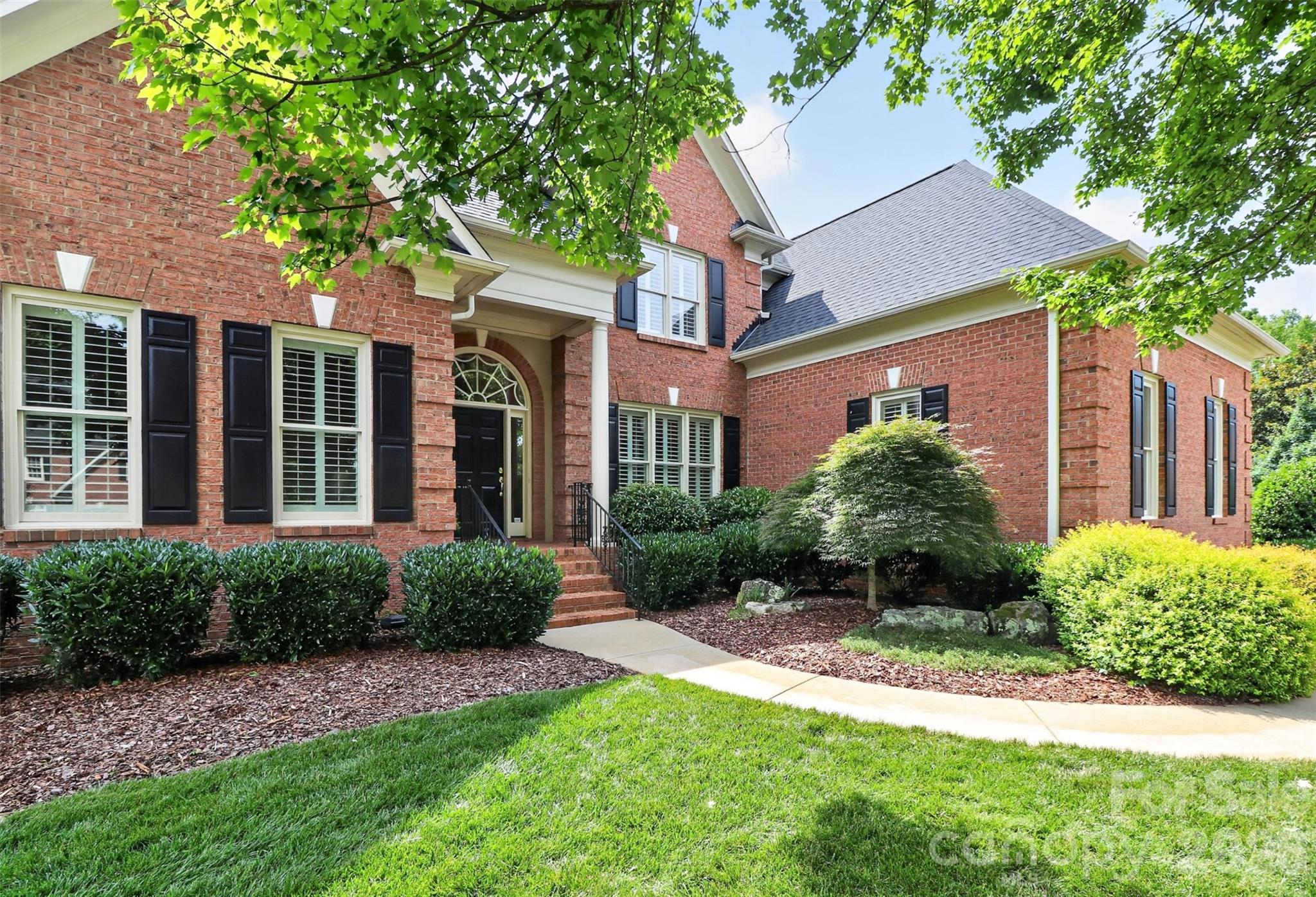 6907 Meadow Run Lane — Charlotte