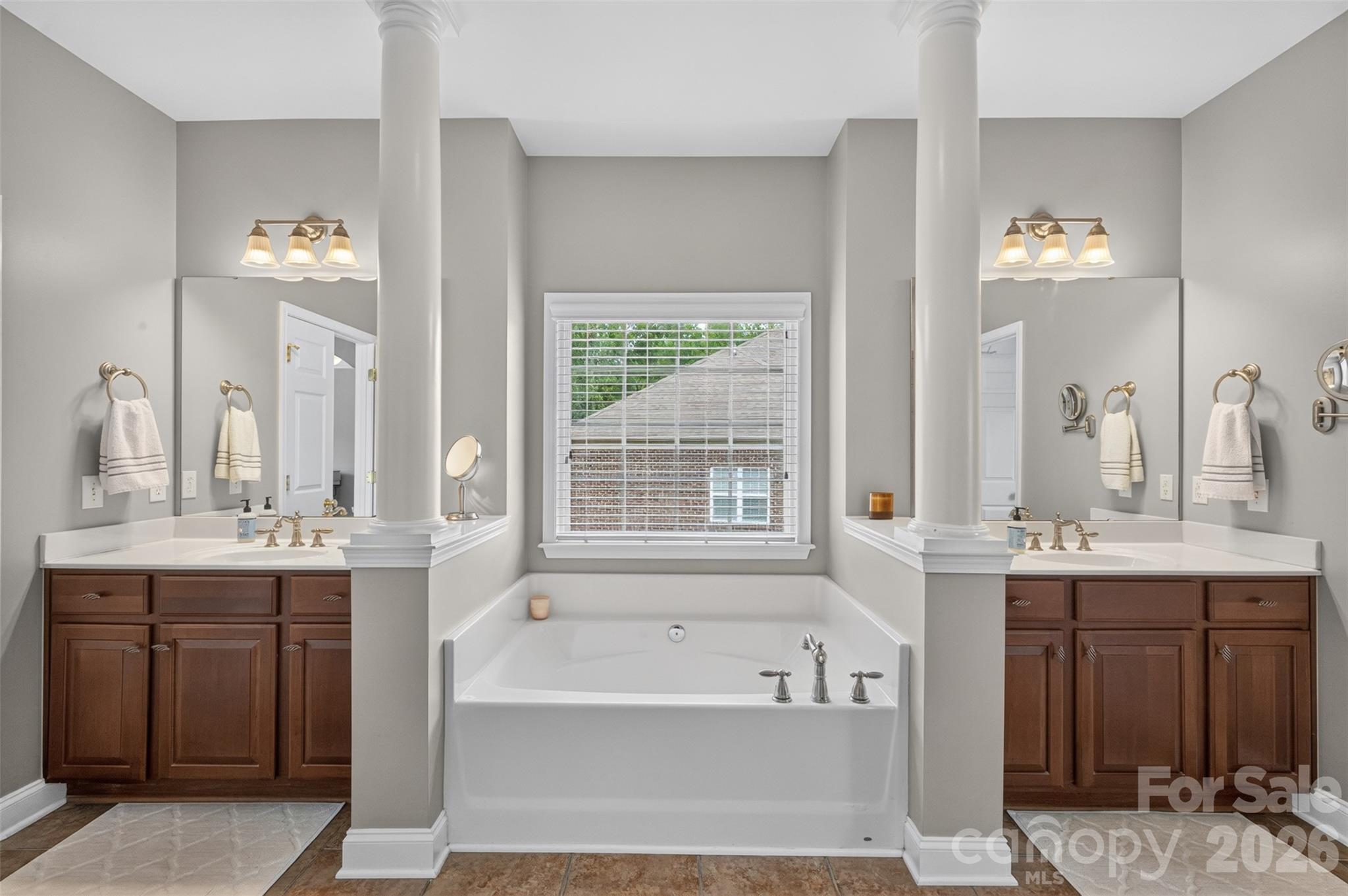 9220 Kensington Forest Drive — Harrisburg