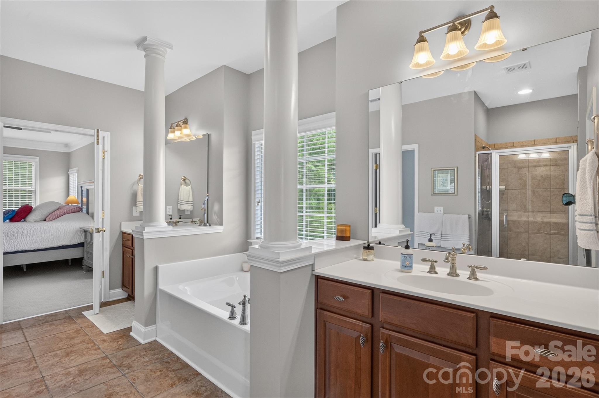 9220 Kensington Forest Drive — Harrisburg