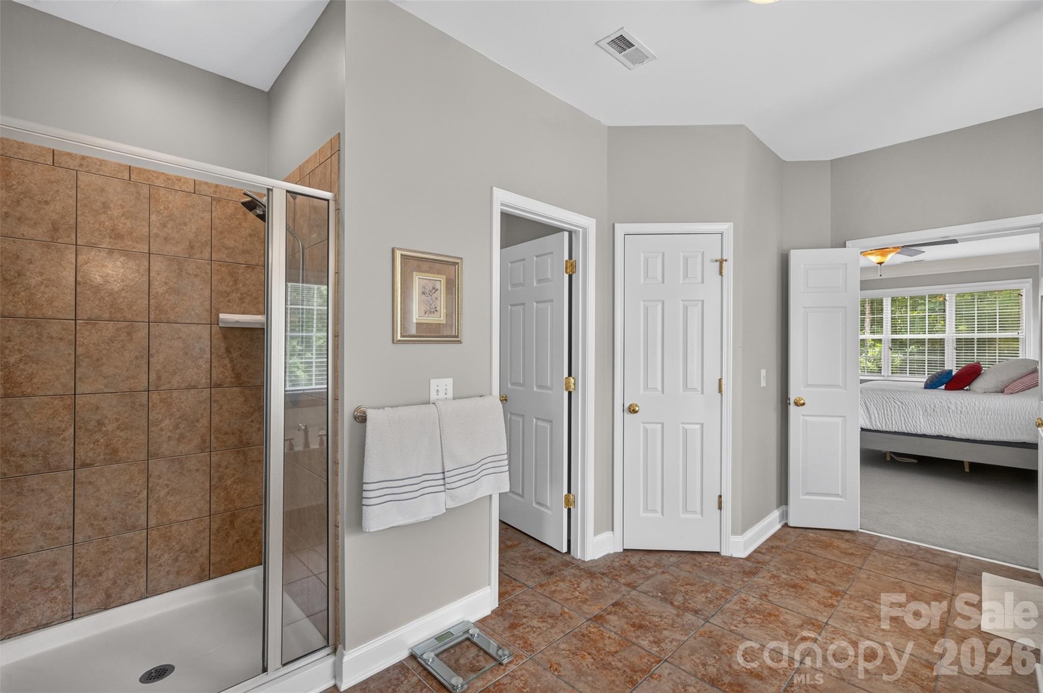 9220 Kensington Forest Drive — Harrisburg