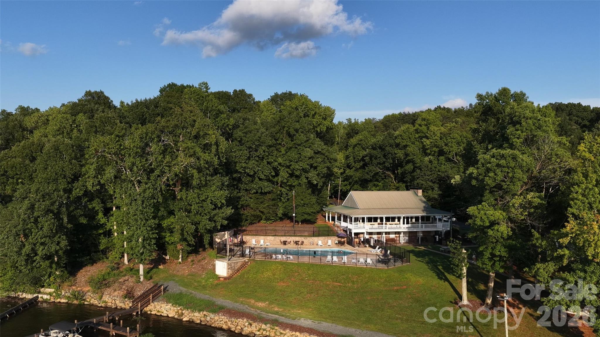 269 Tamarind Drive #568 — Troy