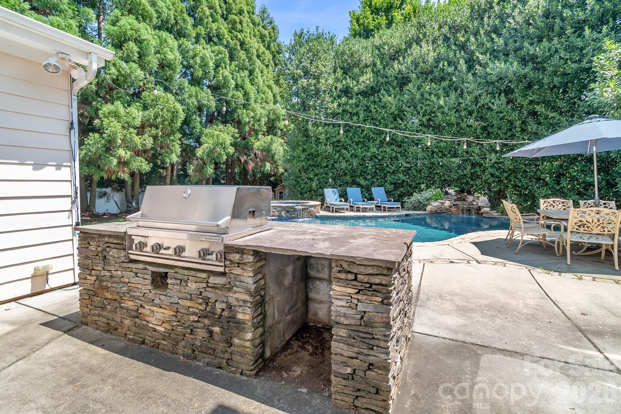 1107 Boulder Court — Waxhaw