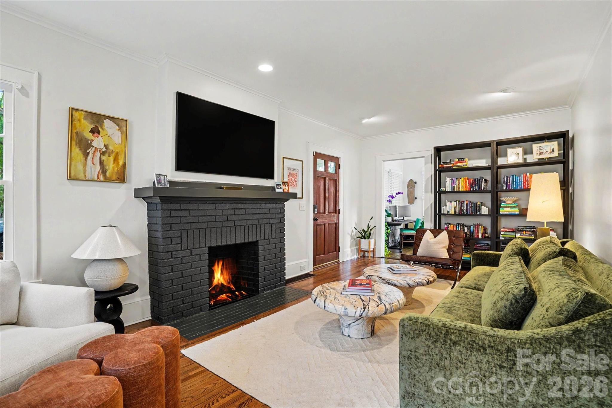 2124 Lombardy Circle — Charlotte